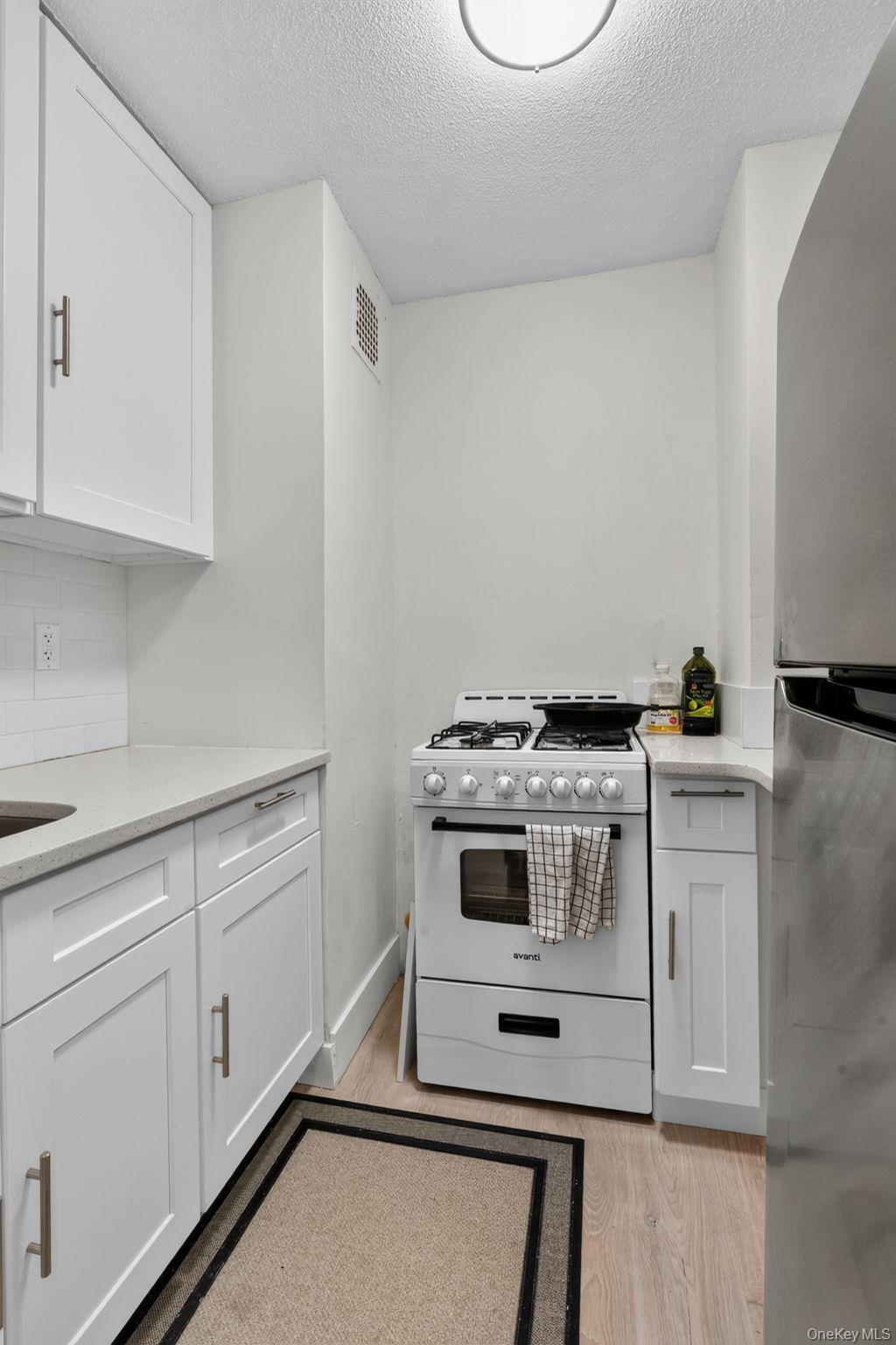 118-18 Union Turnpike, Unit 4J photo 9