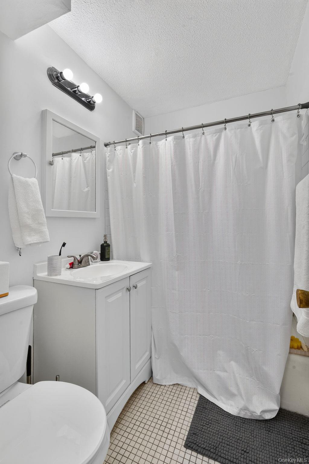 118-18 Union Turnpike, Unit 4J photo 10