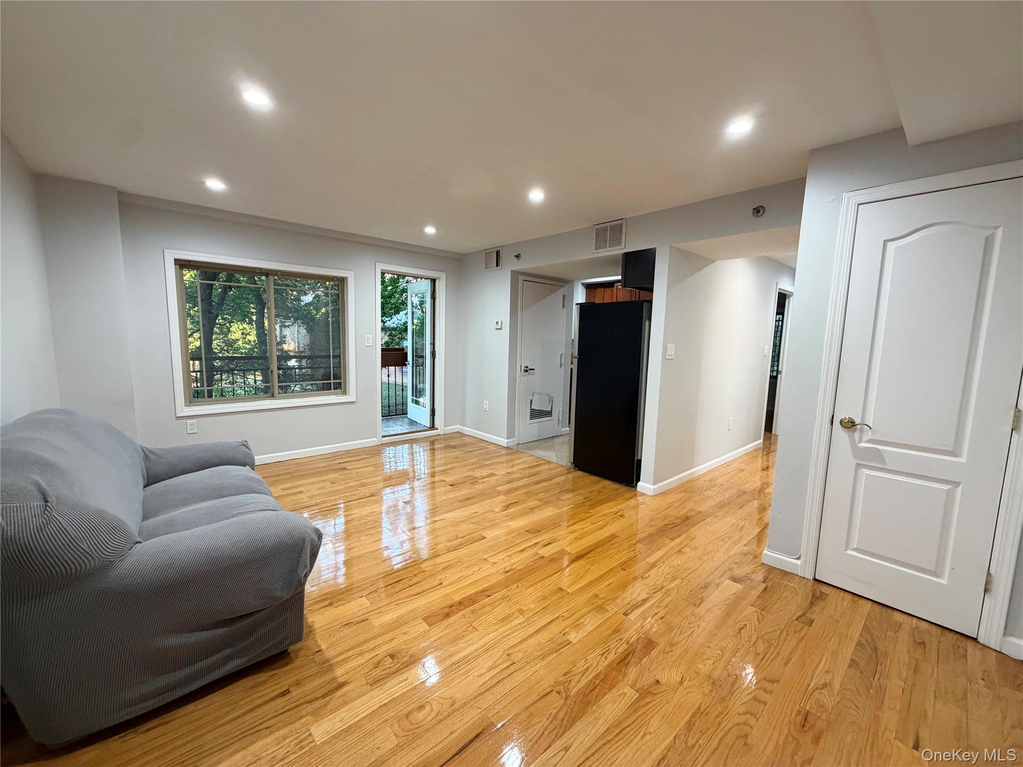 170-12 Highland Avenue, Unit 304 photo 3