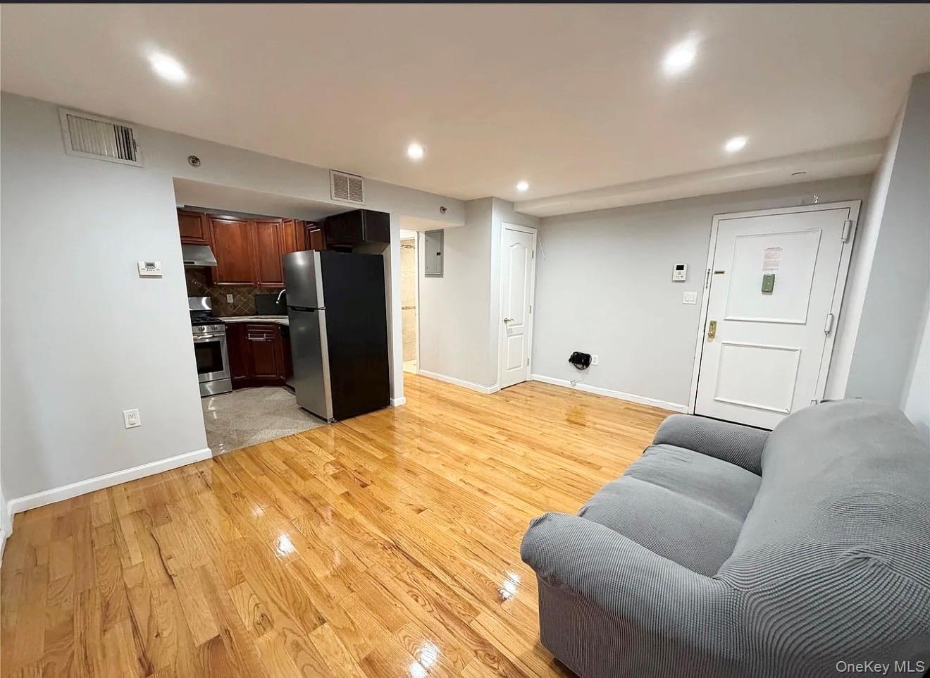 170-12 Highland Avenue, Unit 304 photo 4