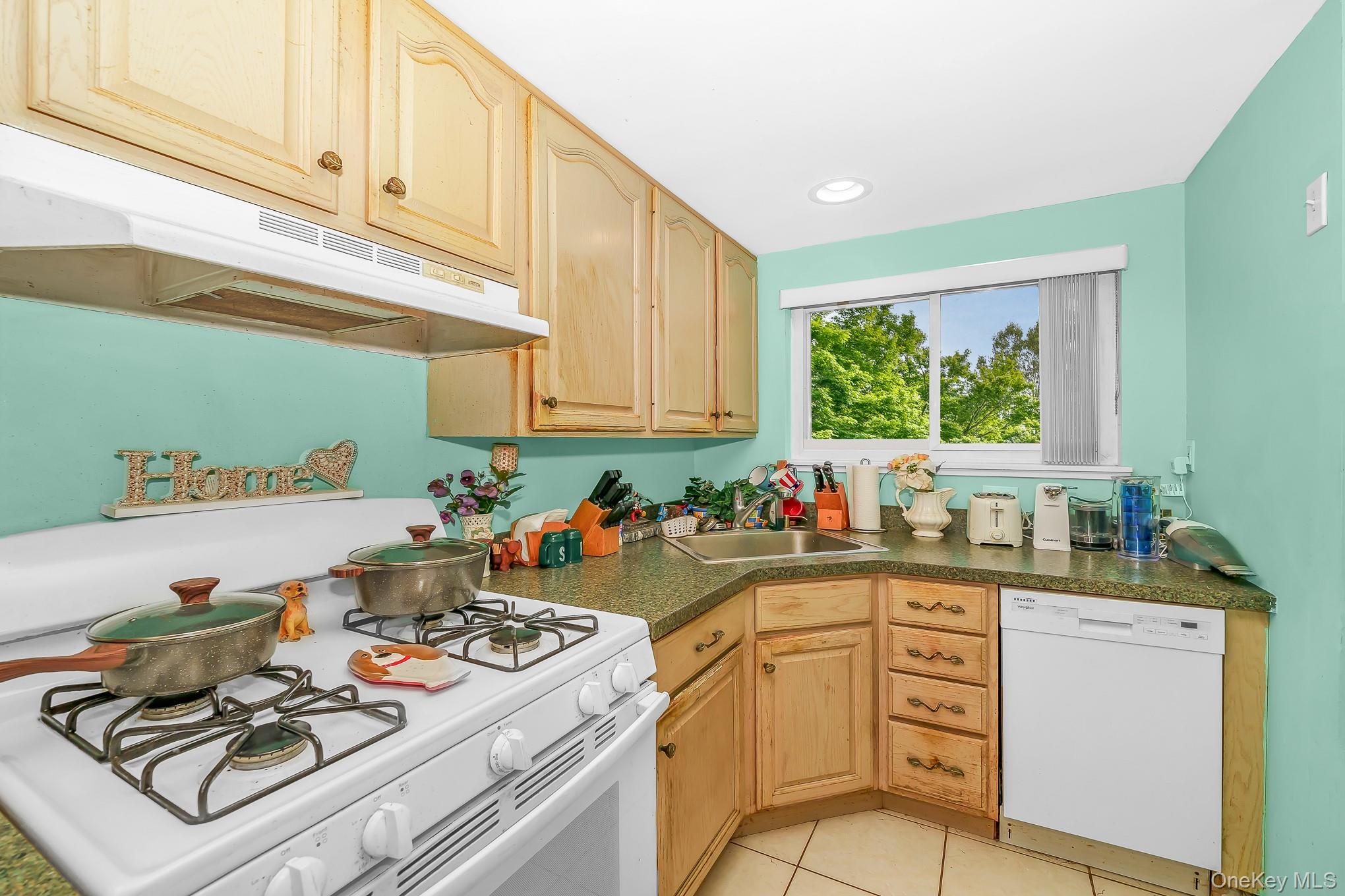 147 Birchwood Road, Unit 147 photo 23
