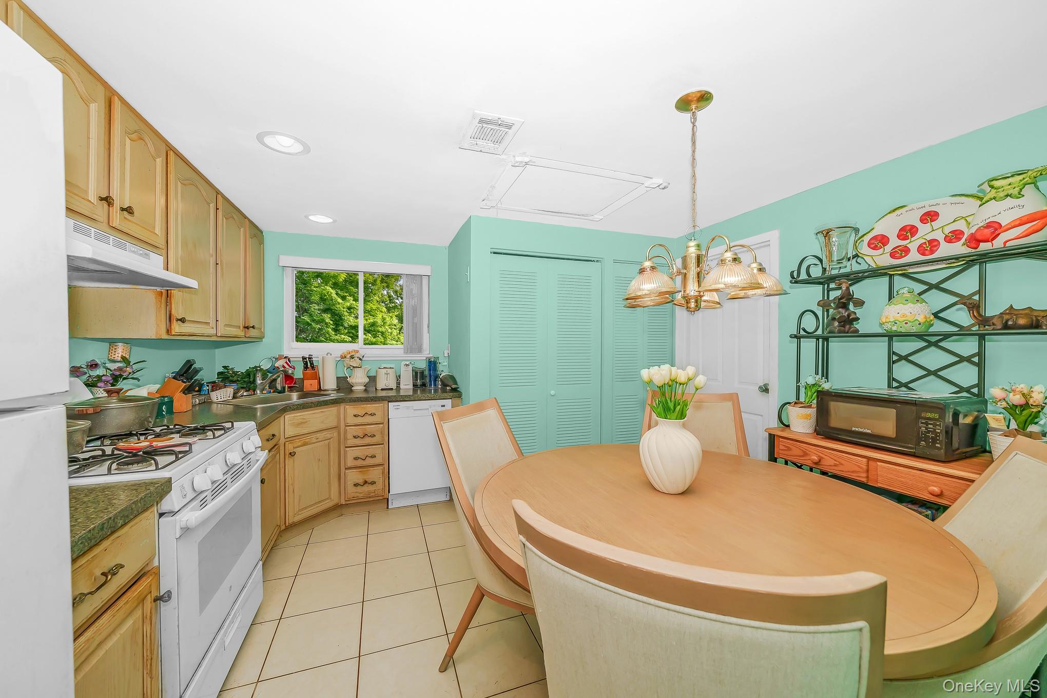 147 Birchwood Road, Unit 147 photo 19