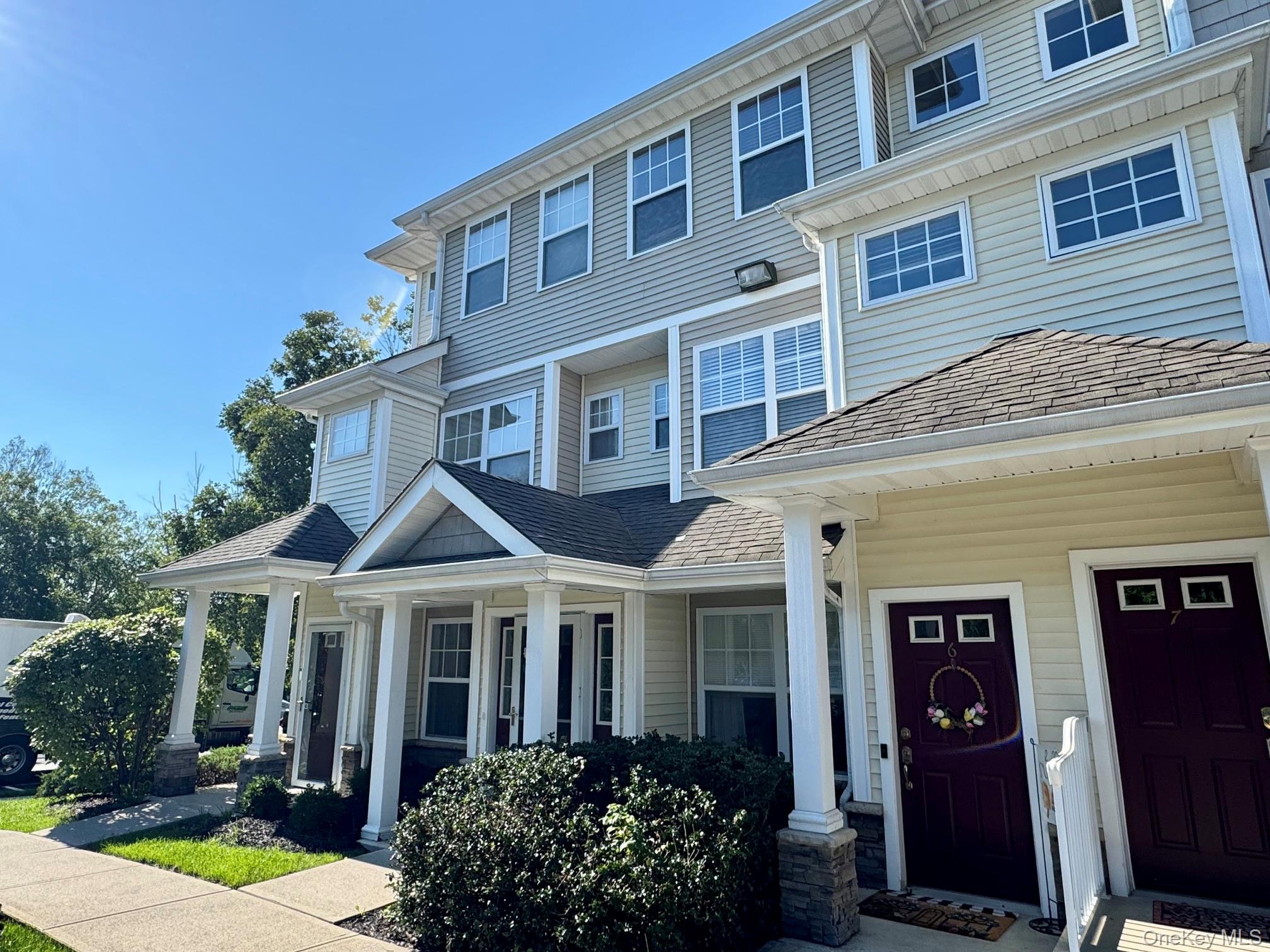 25 Fairways Drive, Unit 5 photo 4