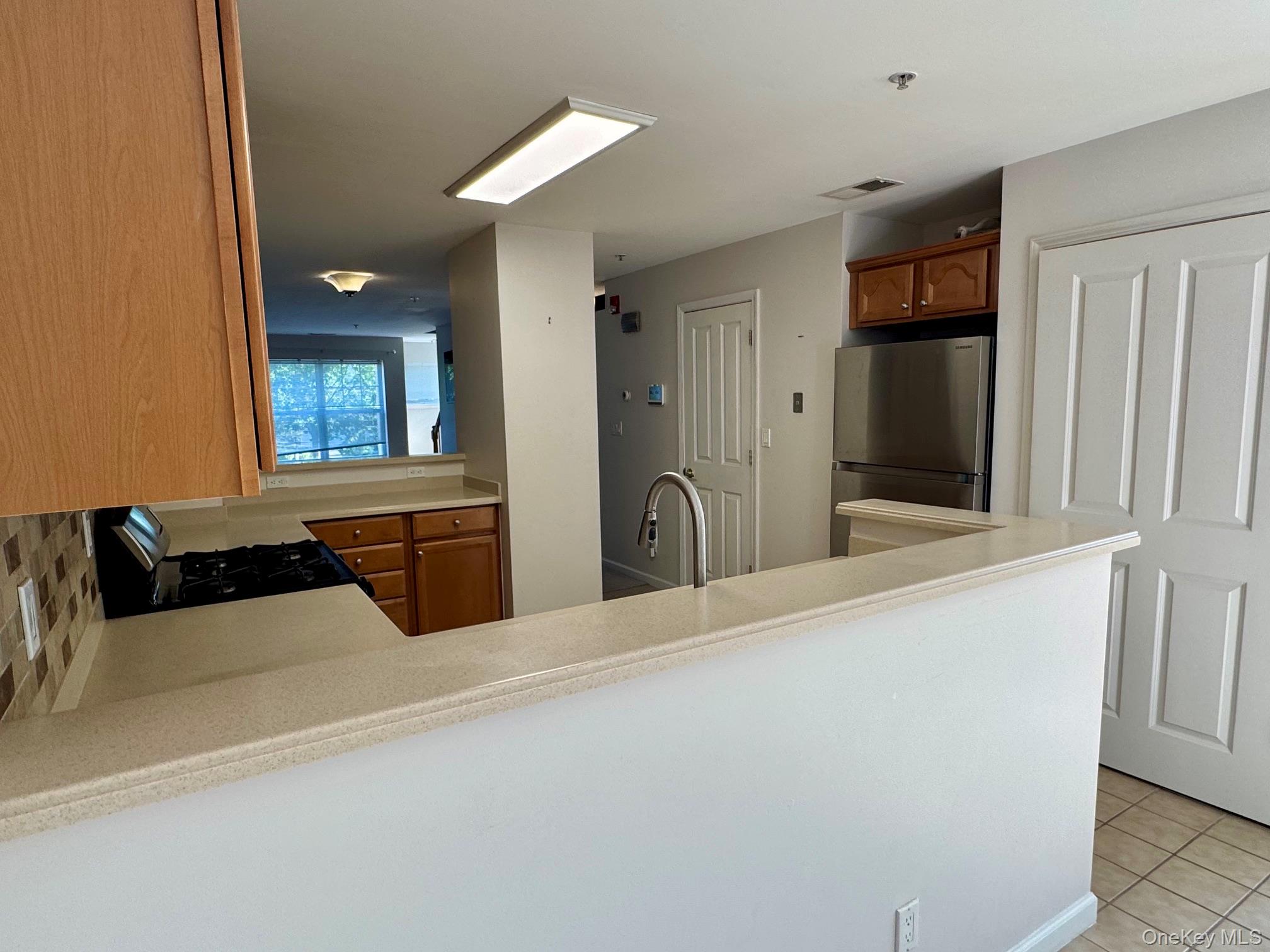 25 Fairways Drive, Unit 5 photo 9