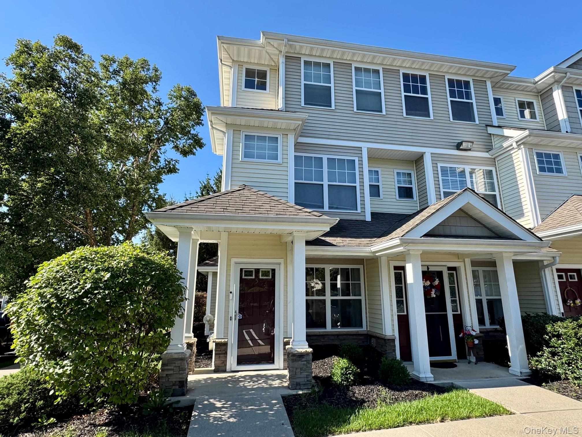 25 Fairways Drive, Unit 5