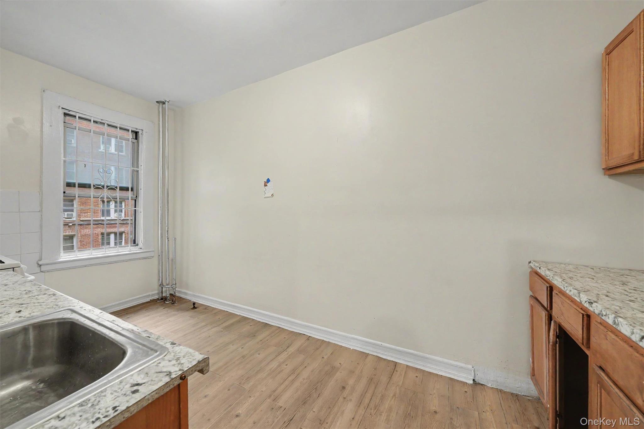 940 grand concourse, Unit 2J photo 6
