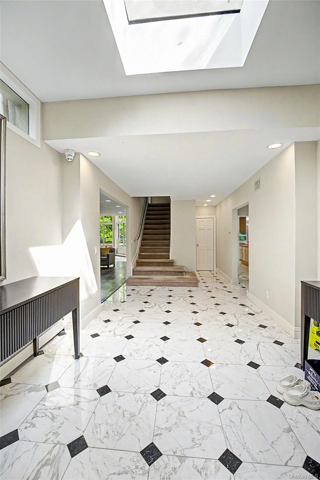 6 The Maples – For Sale photo 18