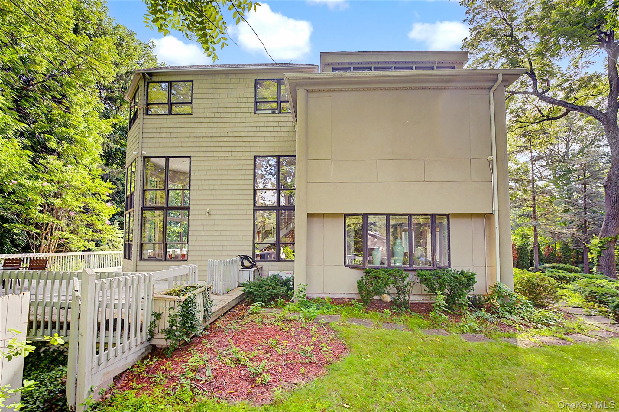 6 The Maples – For Sale photo 11