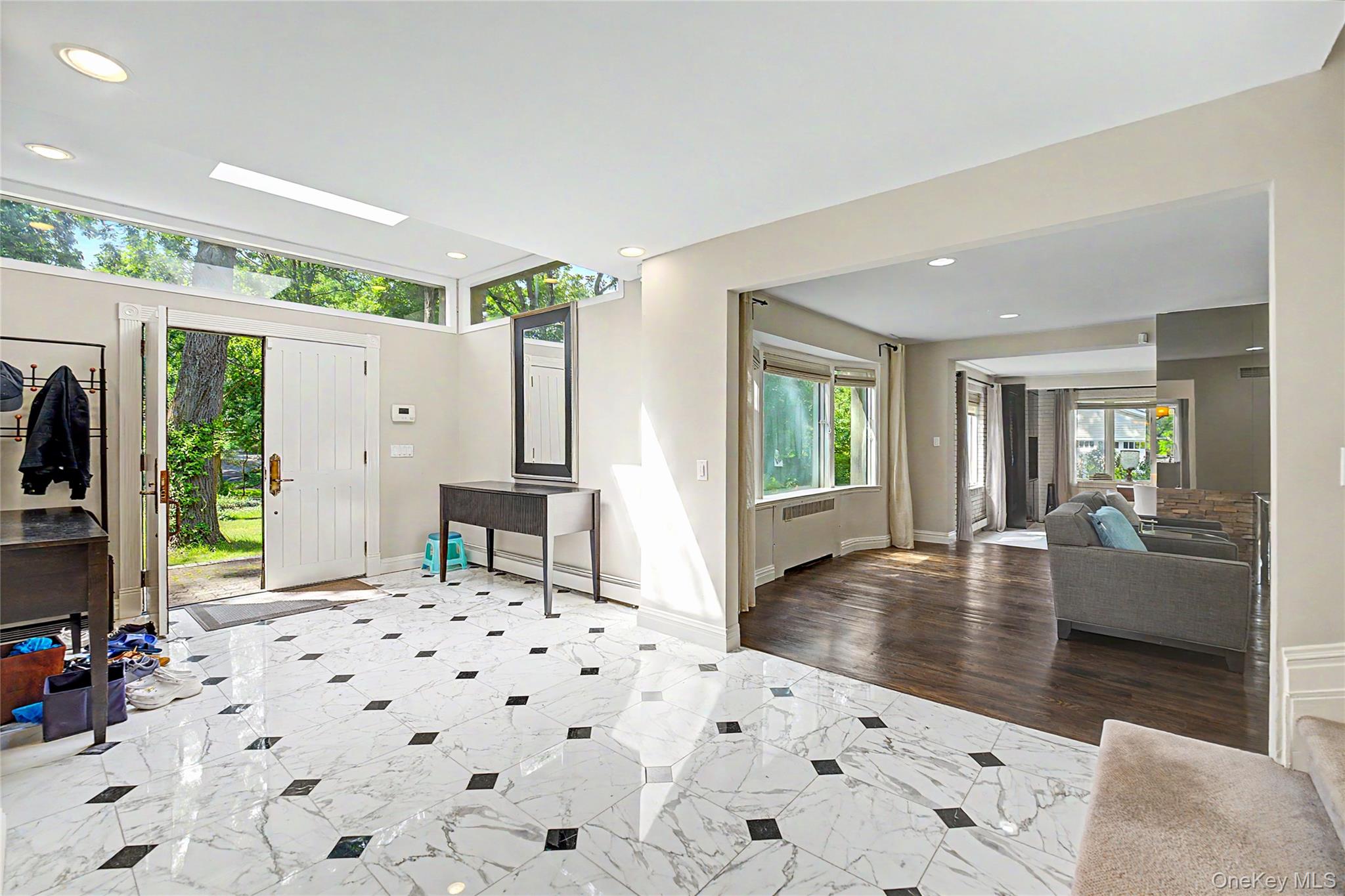6 The Maples – For Sale photo 8