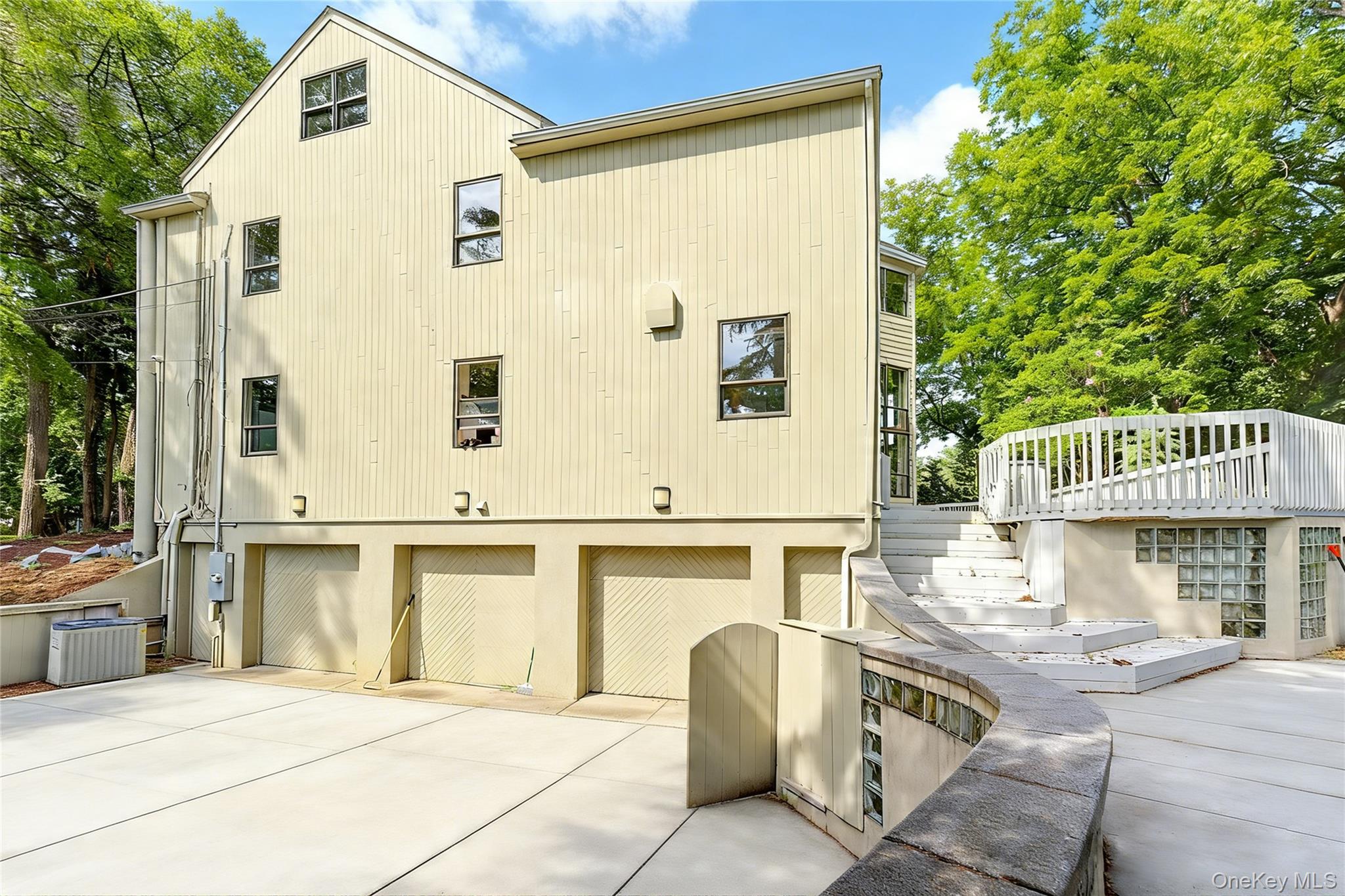 6 The Maples – For Sale photo 10
