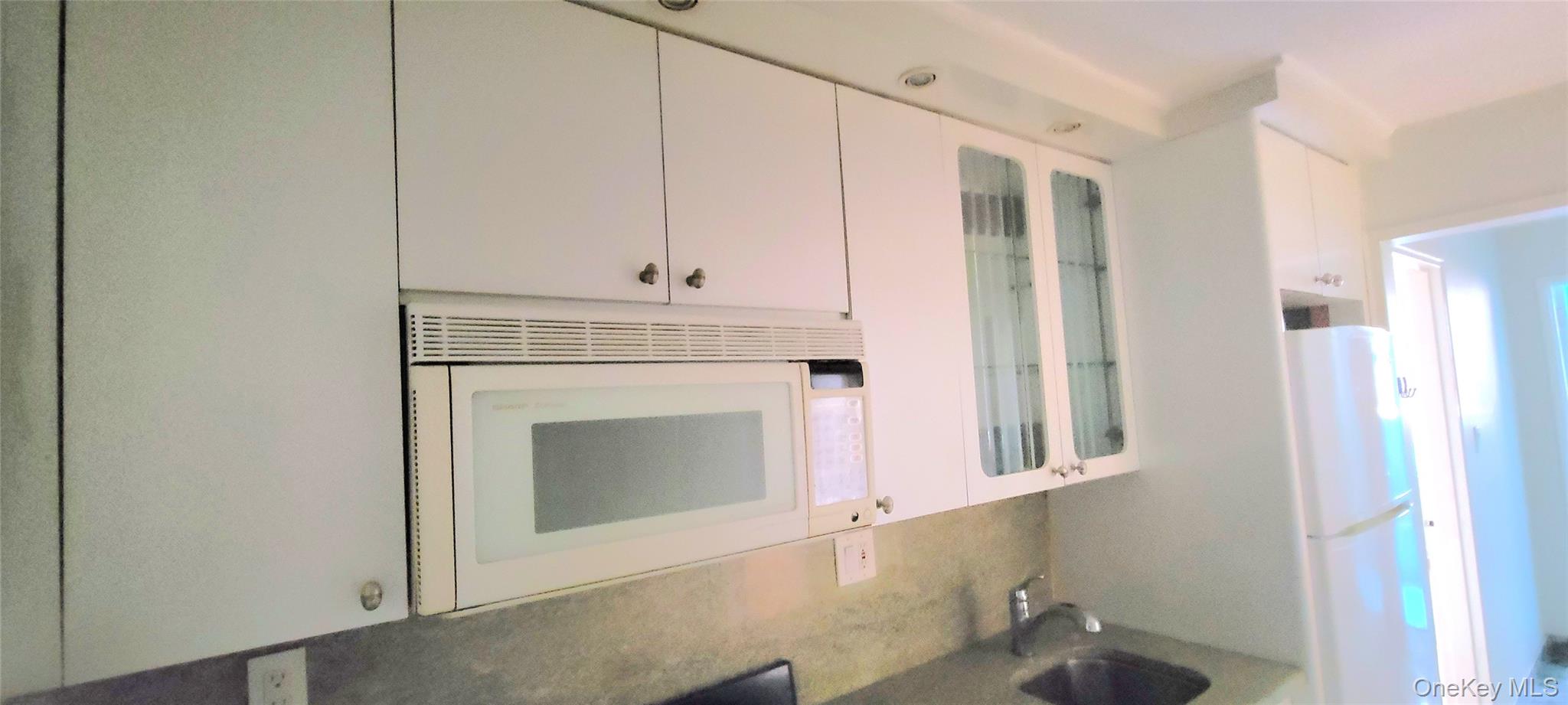 65-35 Yellowstone Boulevard, Unit 1D photo 3