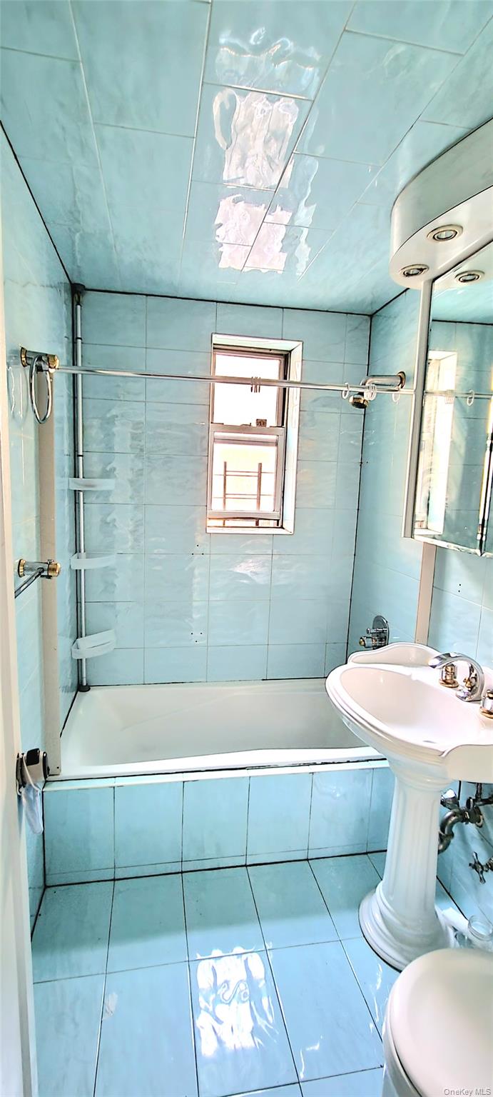 65-35 Yellowstone Boulevard, Unit 1D photo 8