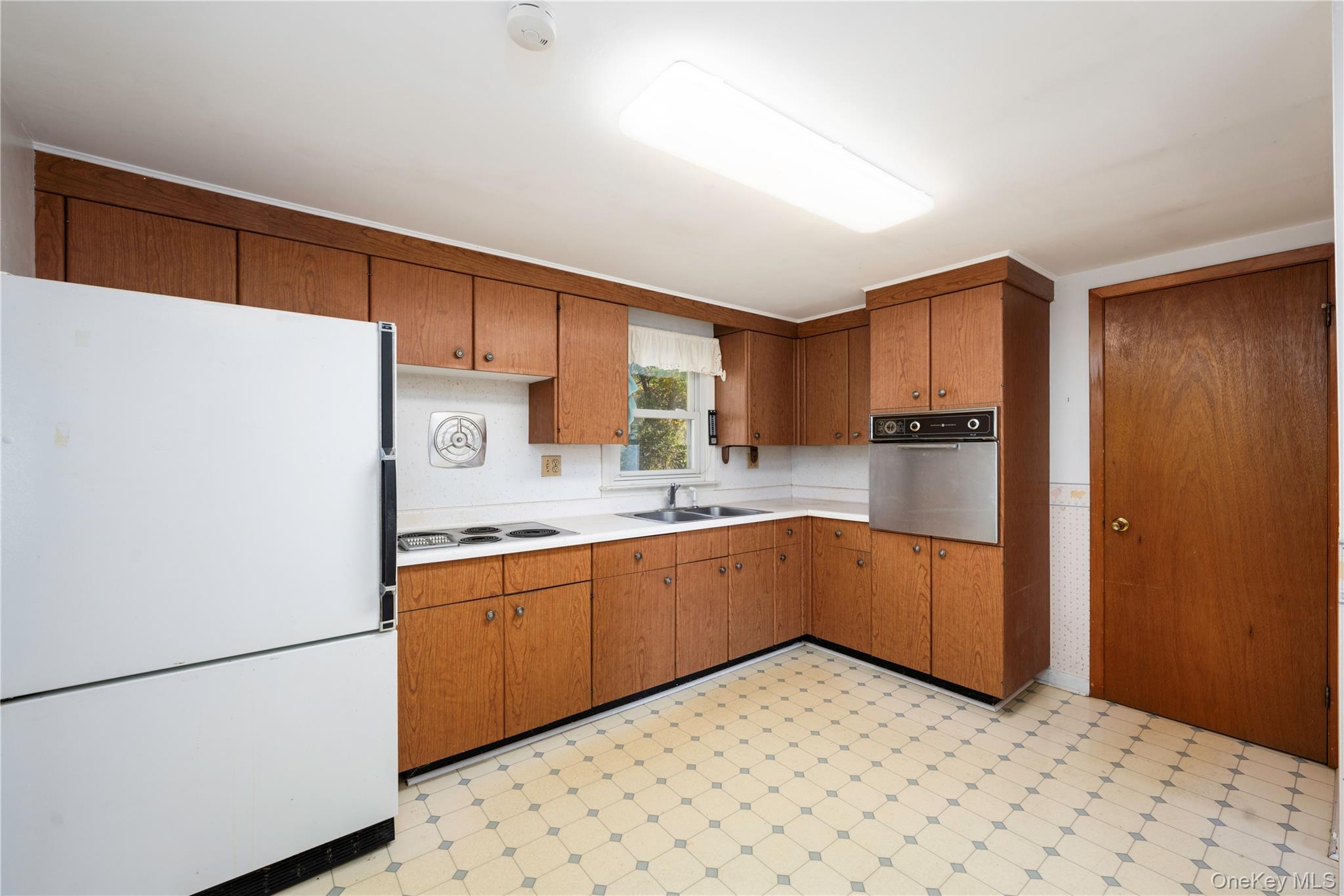 172 Ridge Road – For Sale photo 6