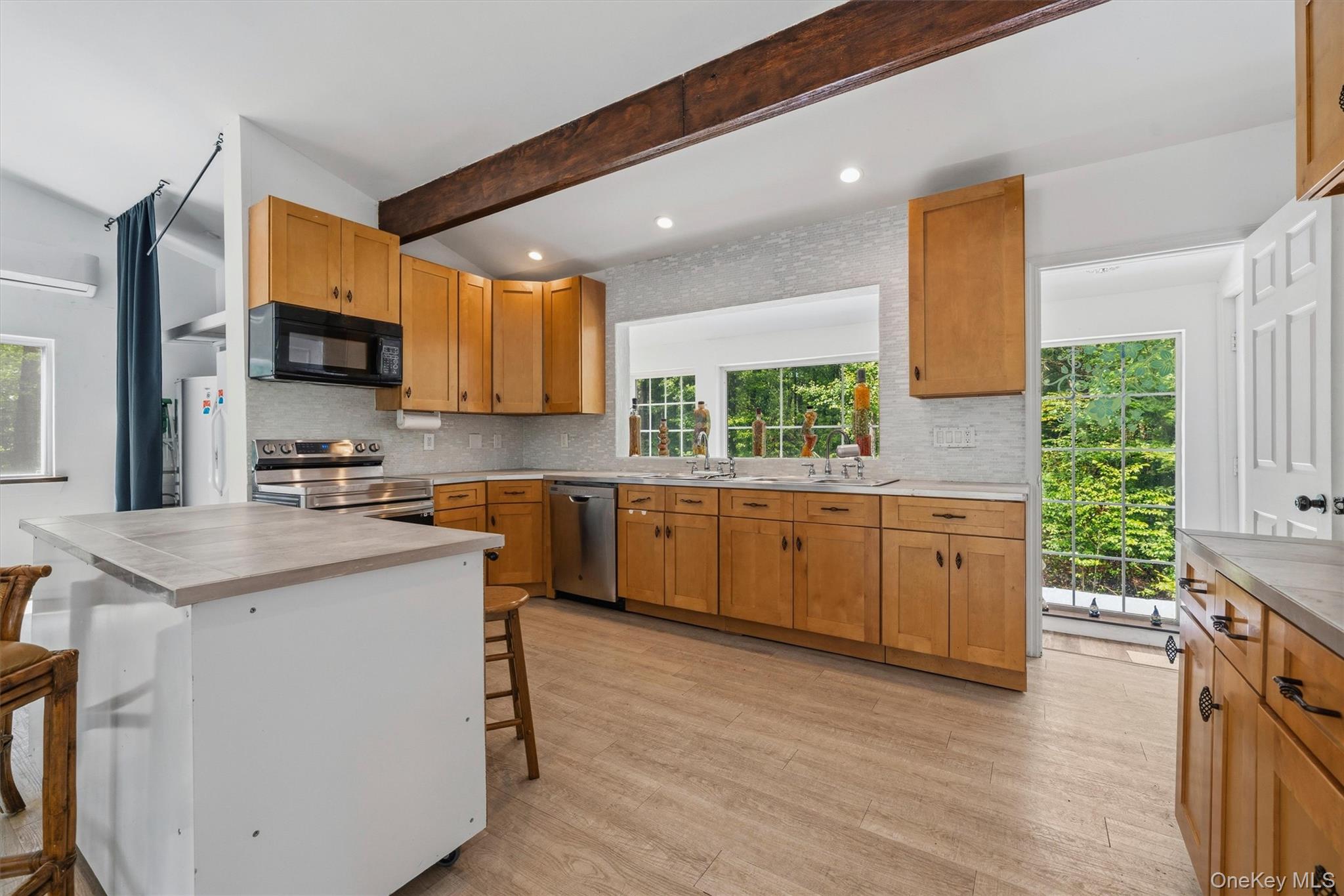 985 Cold Spring Road – For Sale photo 13