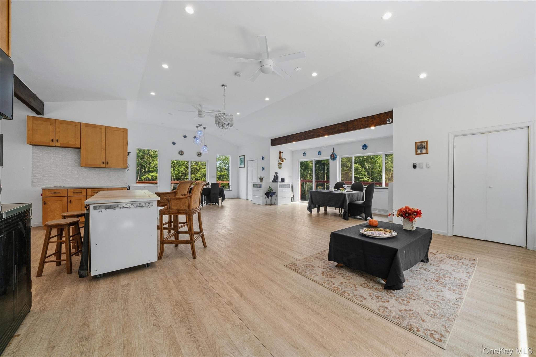 985 Cold Spring Road – For Sale photo 5