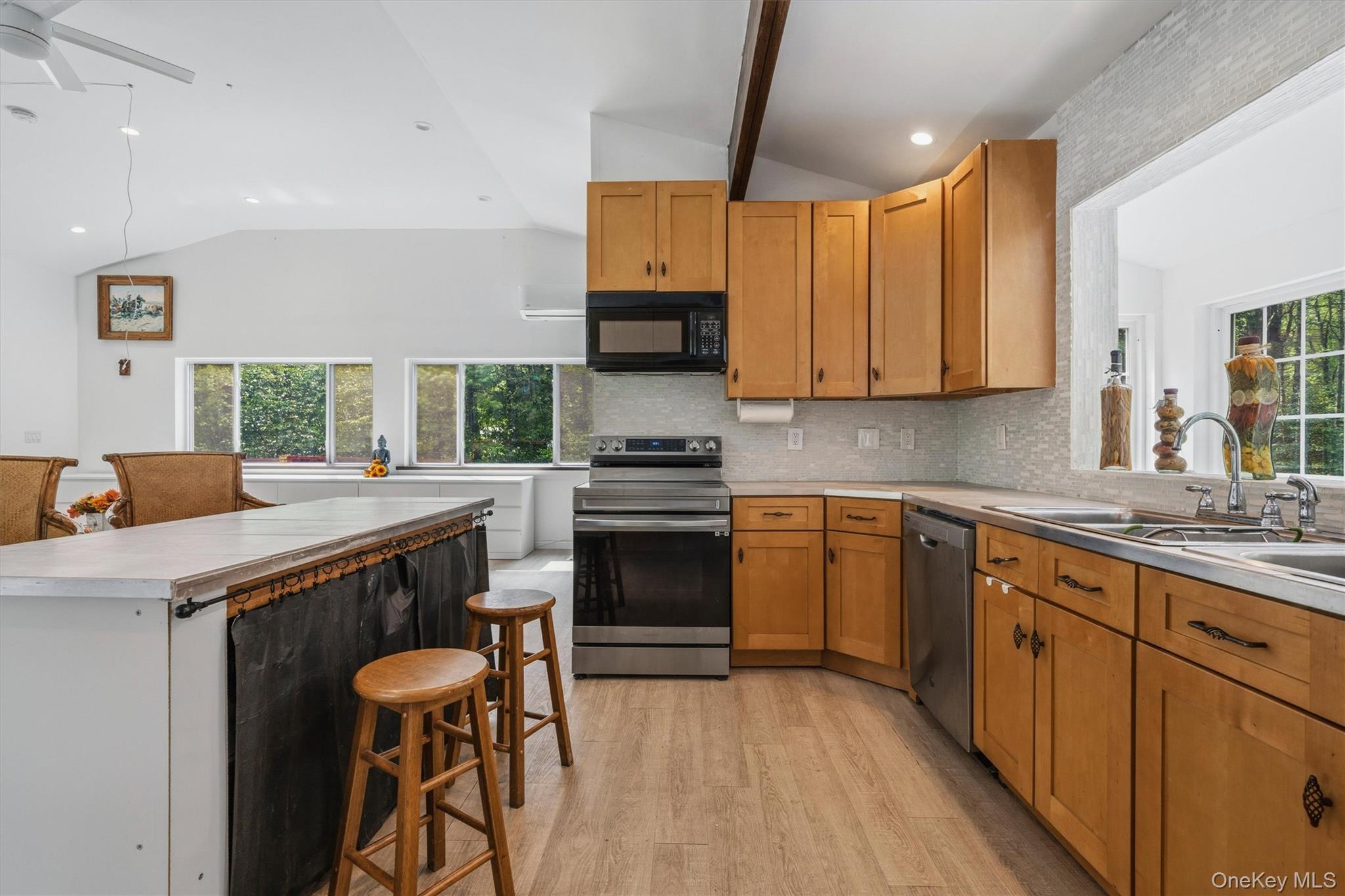 985 Cold Spring Road – For Sale photo 14