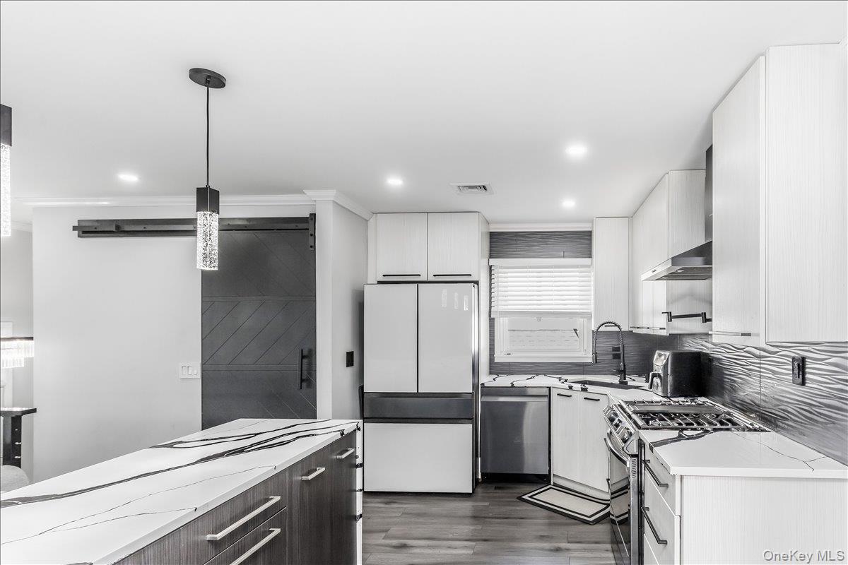 16 Netz Place – For Sale photo 15
