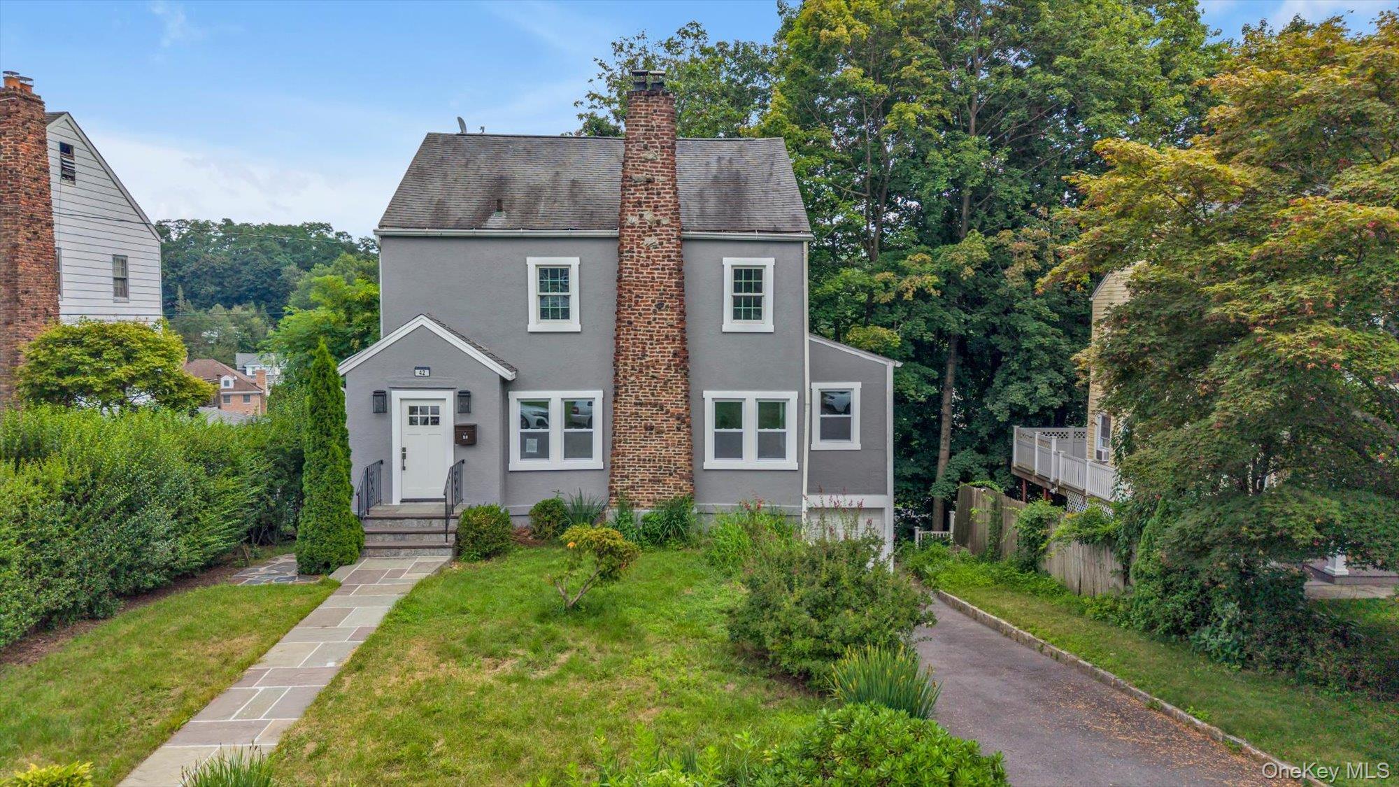 42 Stratford Road – For Sale