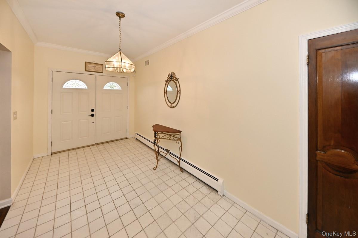 19 Sterling Road – For Sale photo 2