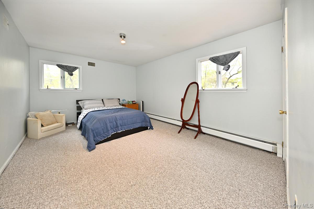 19 Sterling Road – For Sale photo 14