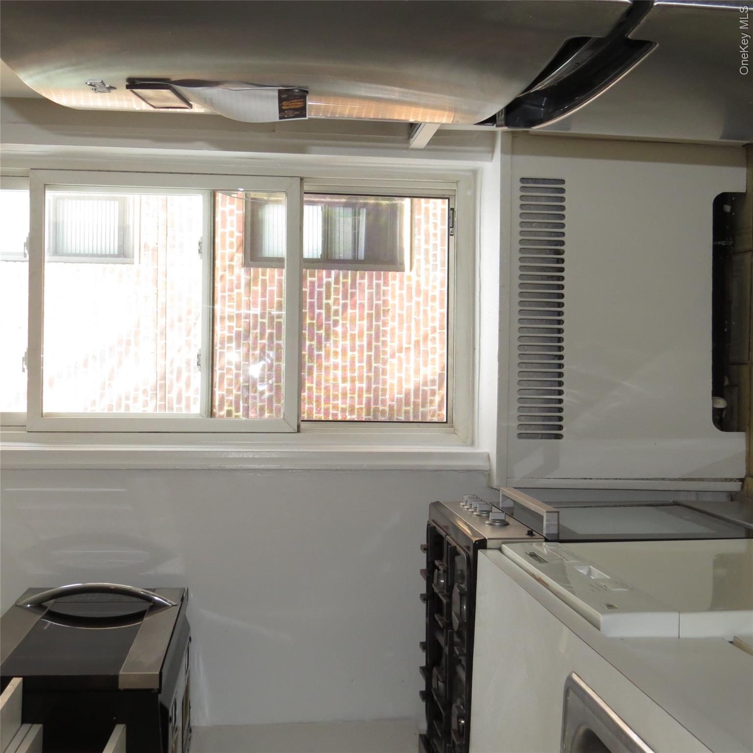 3810 Greystone Avenue, Unit 602 photo 8