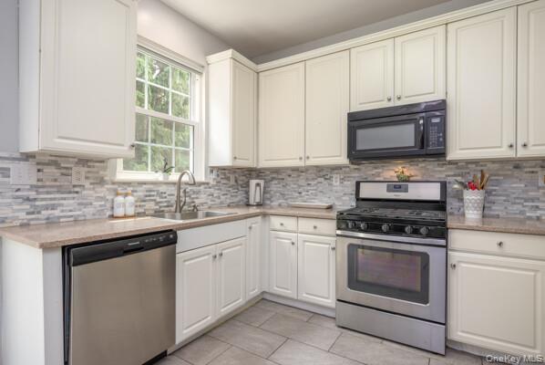 35 lane, Unit 35-Buildin photo 15
