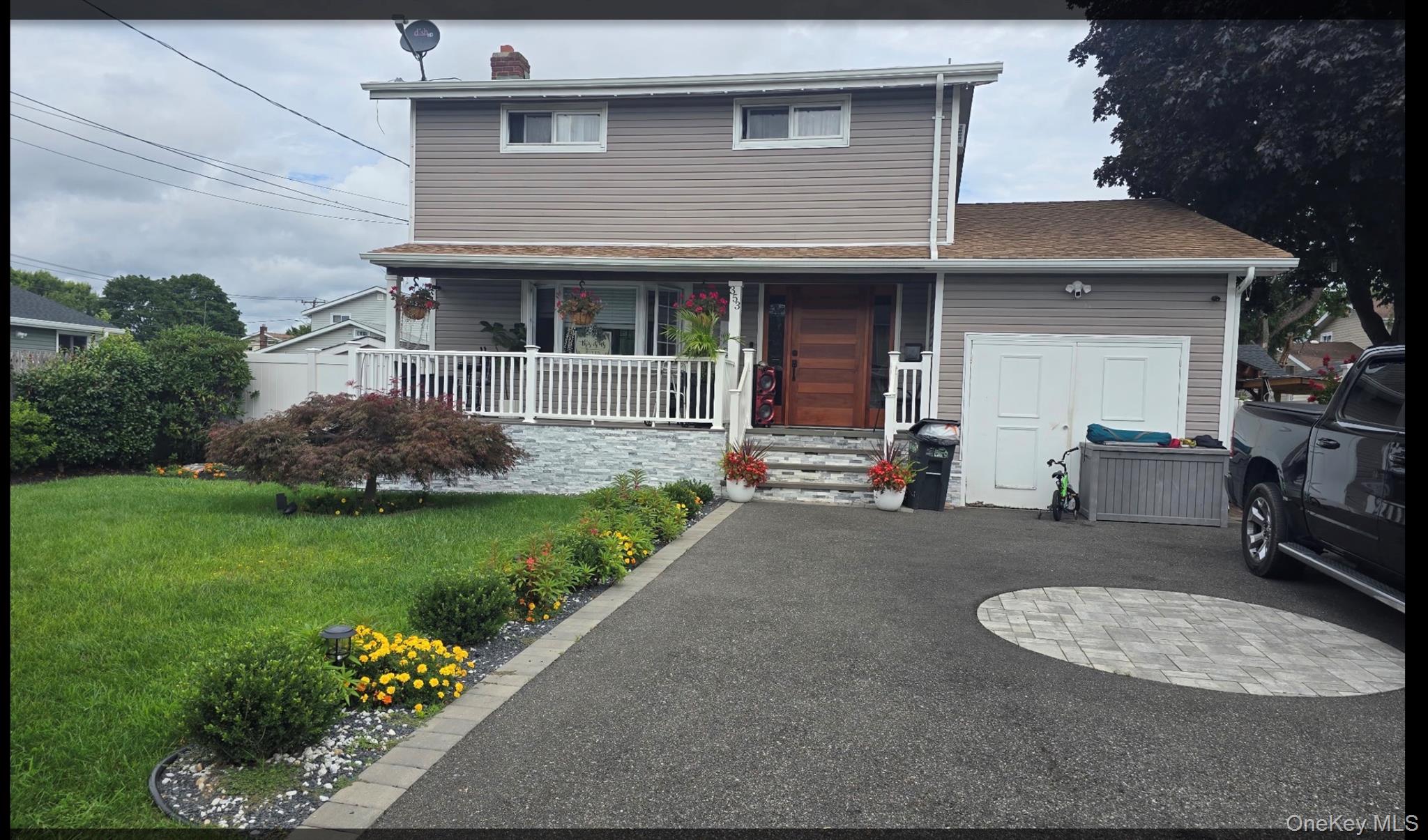 353 Barleau Street – For Sale