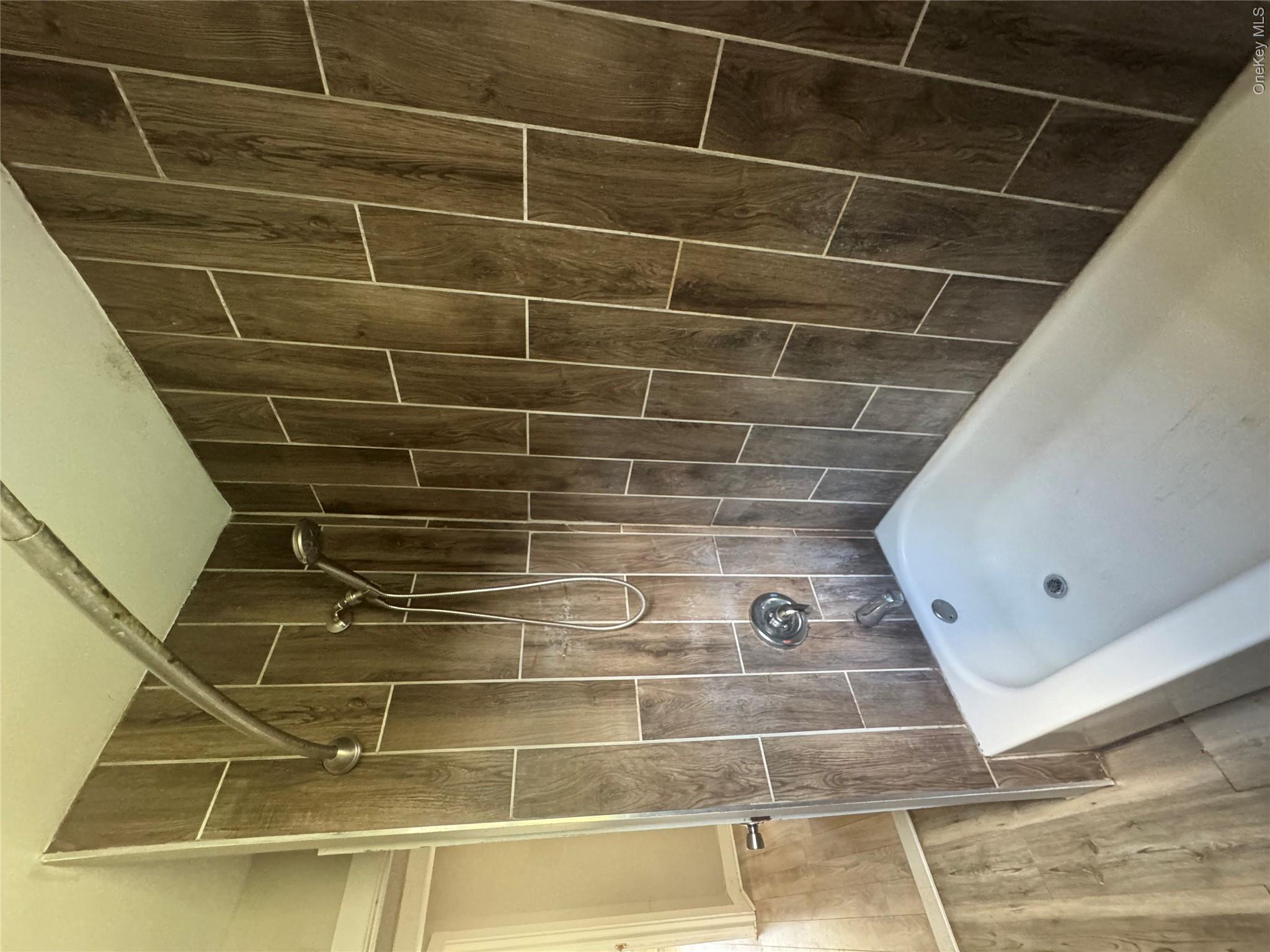 425 Landing Avenue – For Rent photo 12
