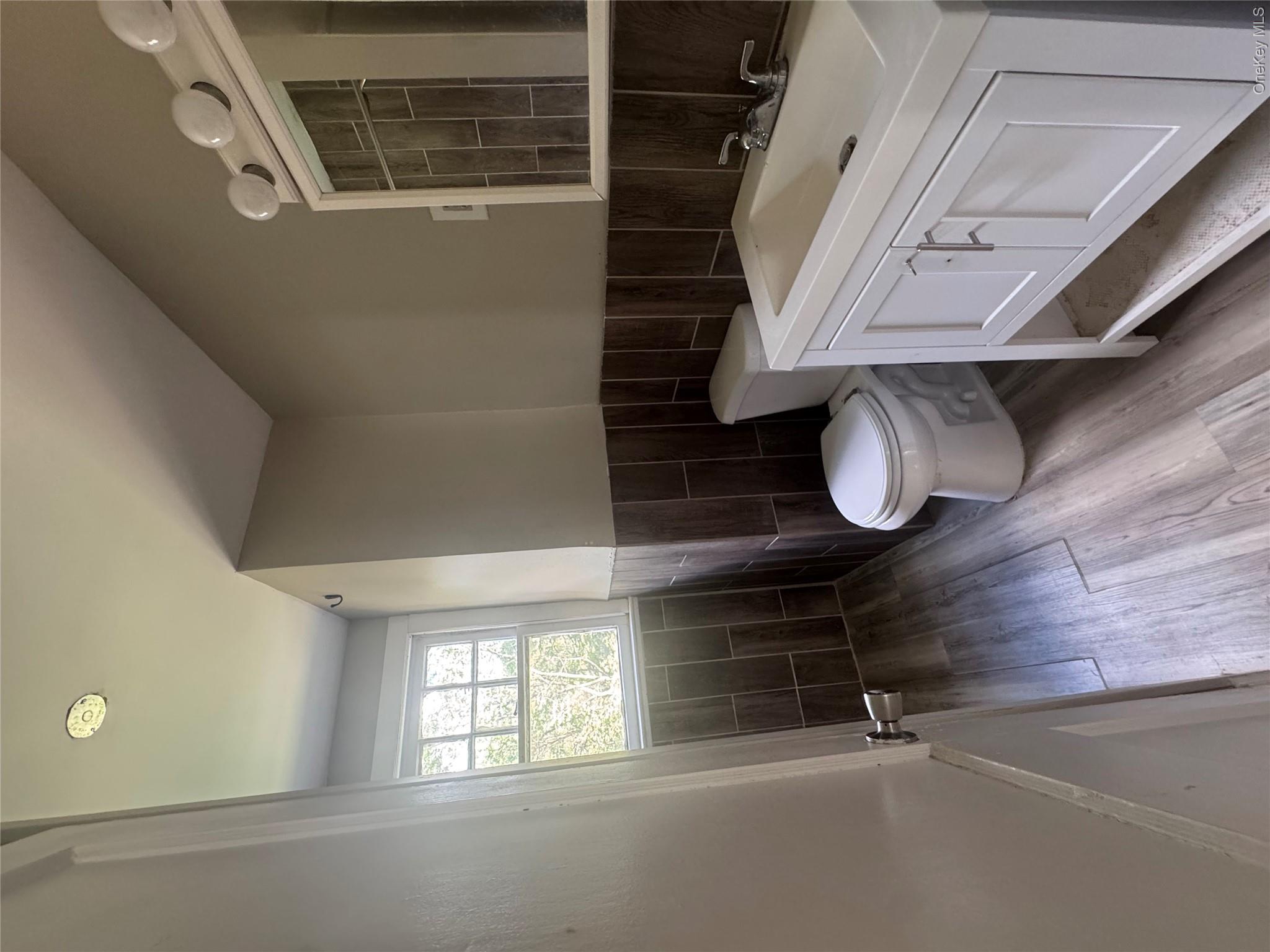 425 Landing Avenue – For Rent photo 11