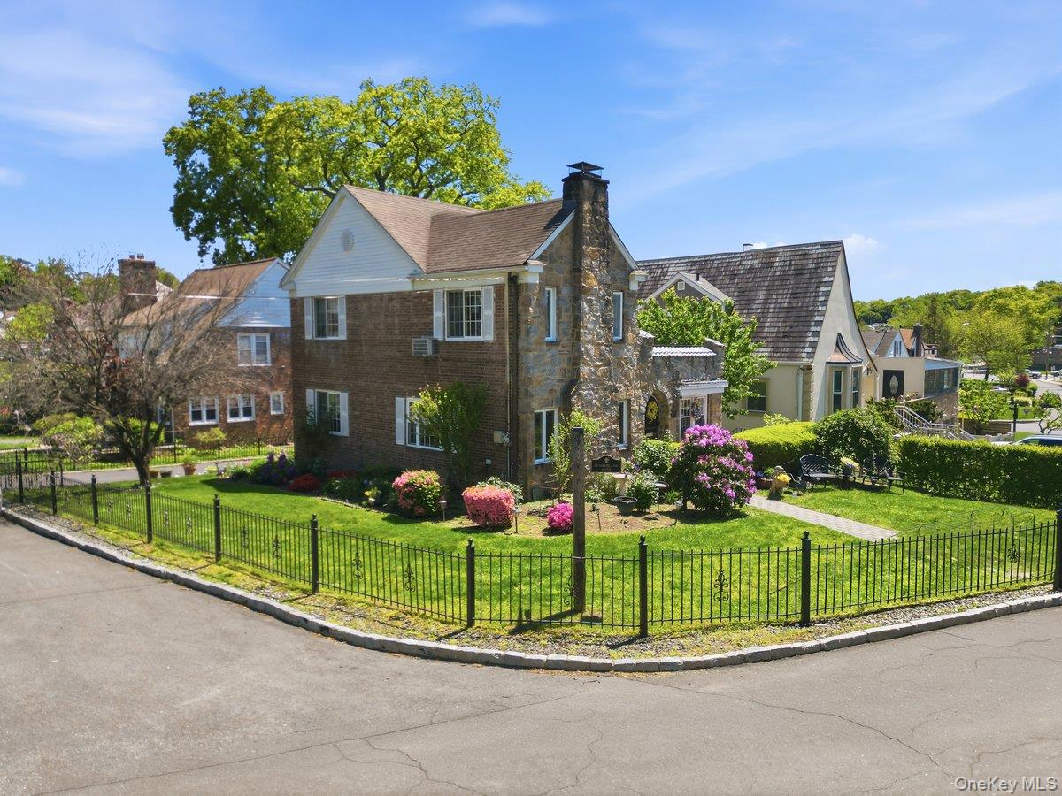 51 Cumberland Drive – For Sale