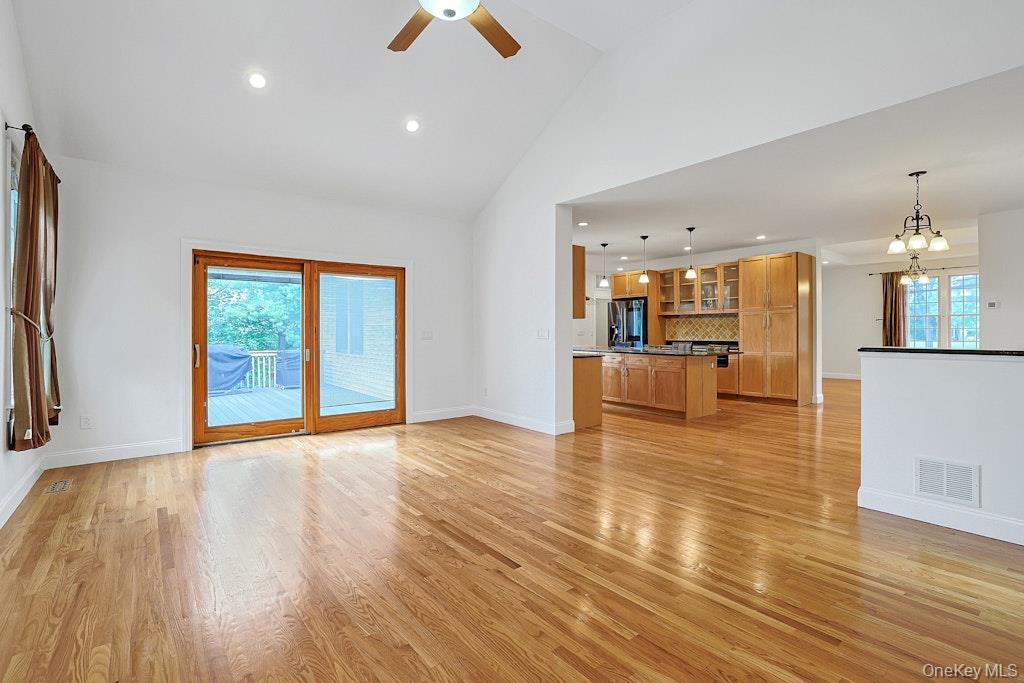 465 North Street – For Rent photo 10