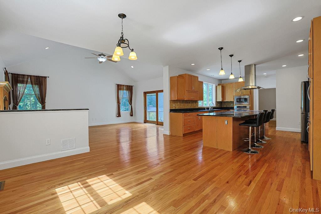 465 North Street – For Rent photo 16