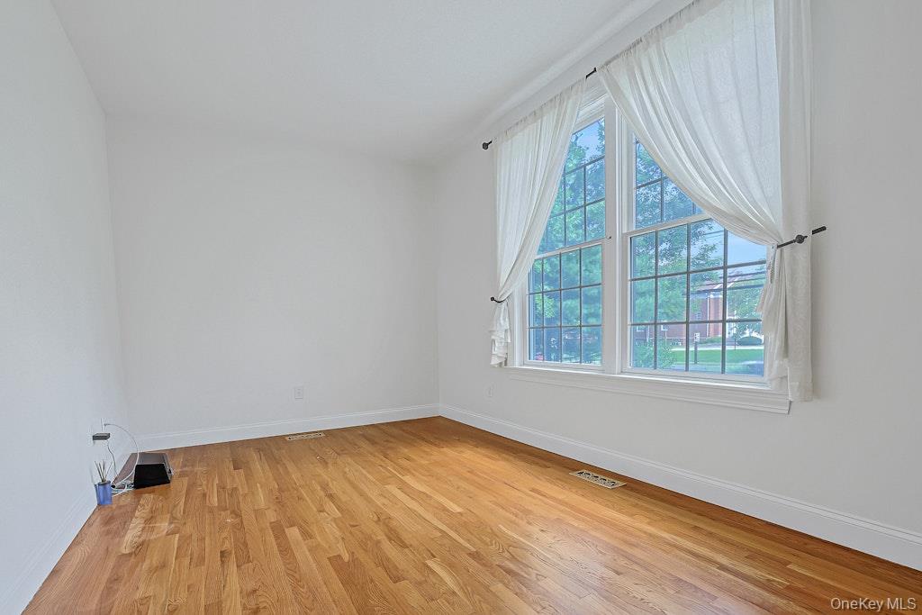 465 North Street – For Rent photo 7