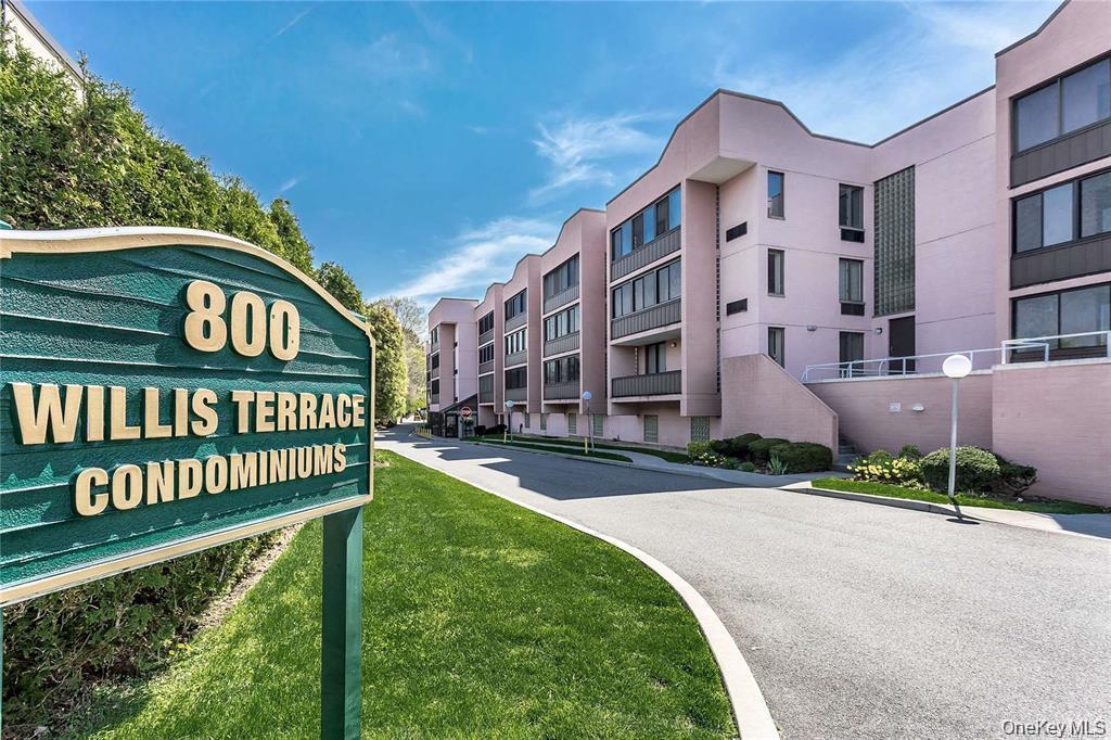 800 Willis Avenue, Unit 105