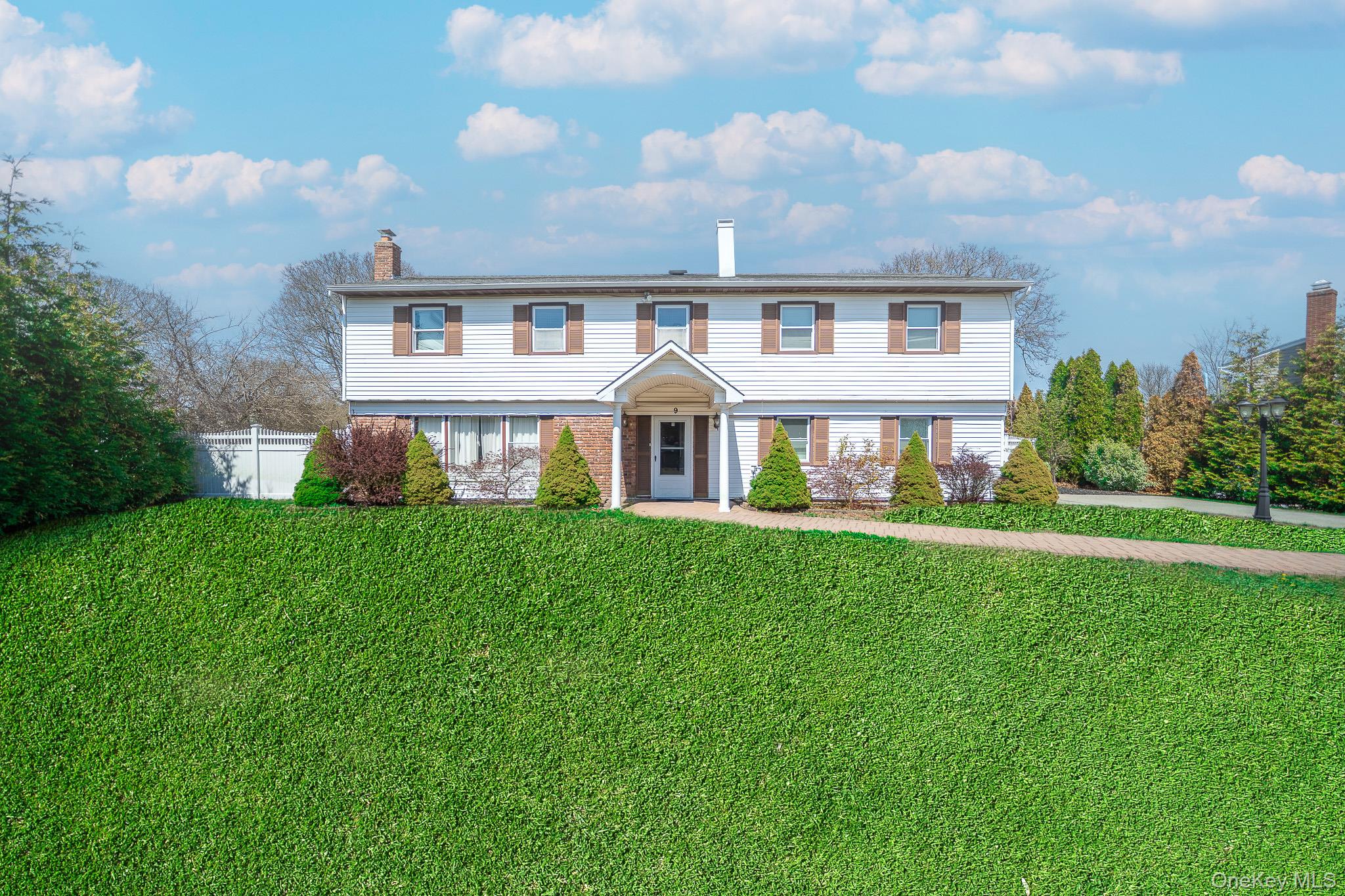 9 Michael Court – For Sale