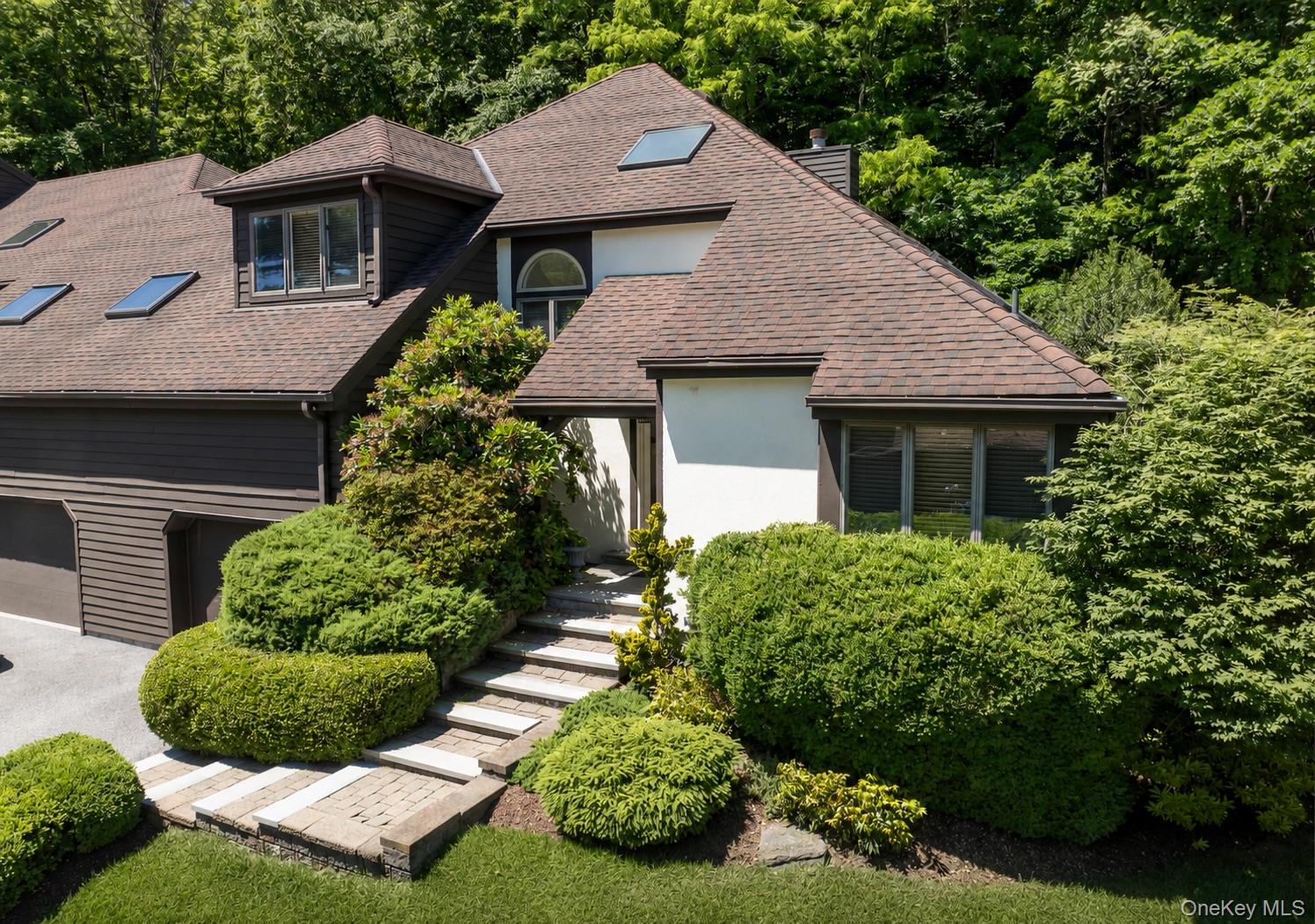 31 Cotswold Drive – For Sale photo 4