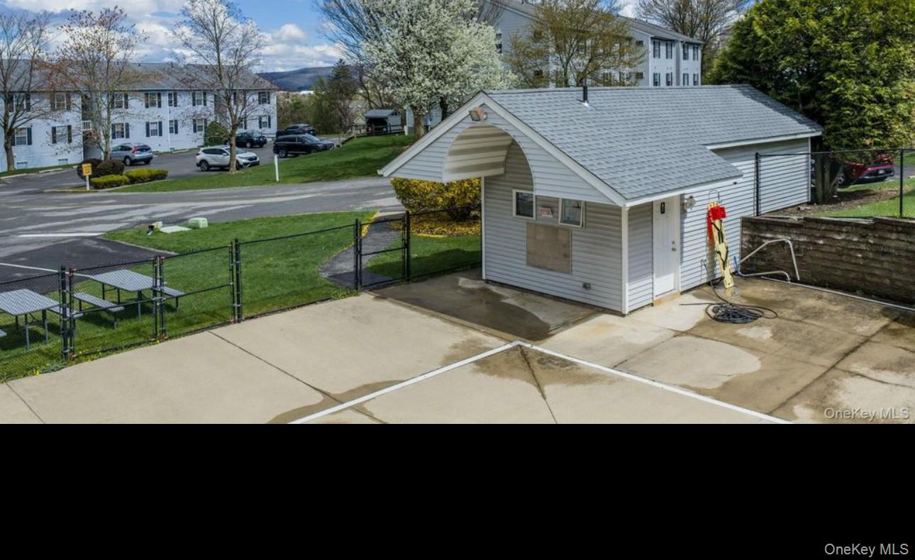 28 Lexington Hill, Unit 6 photo 3