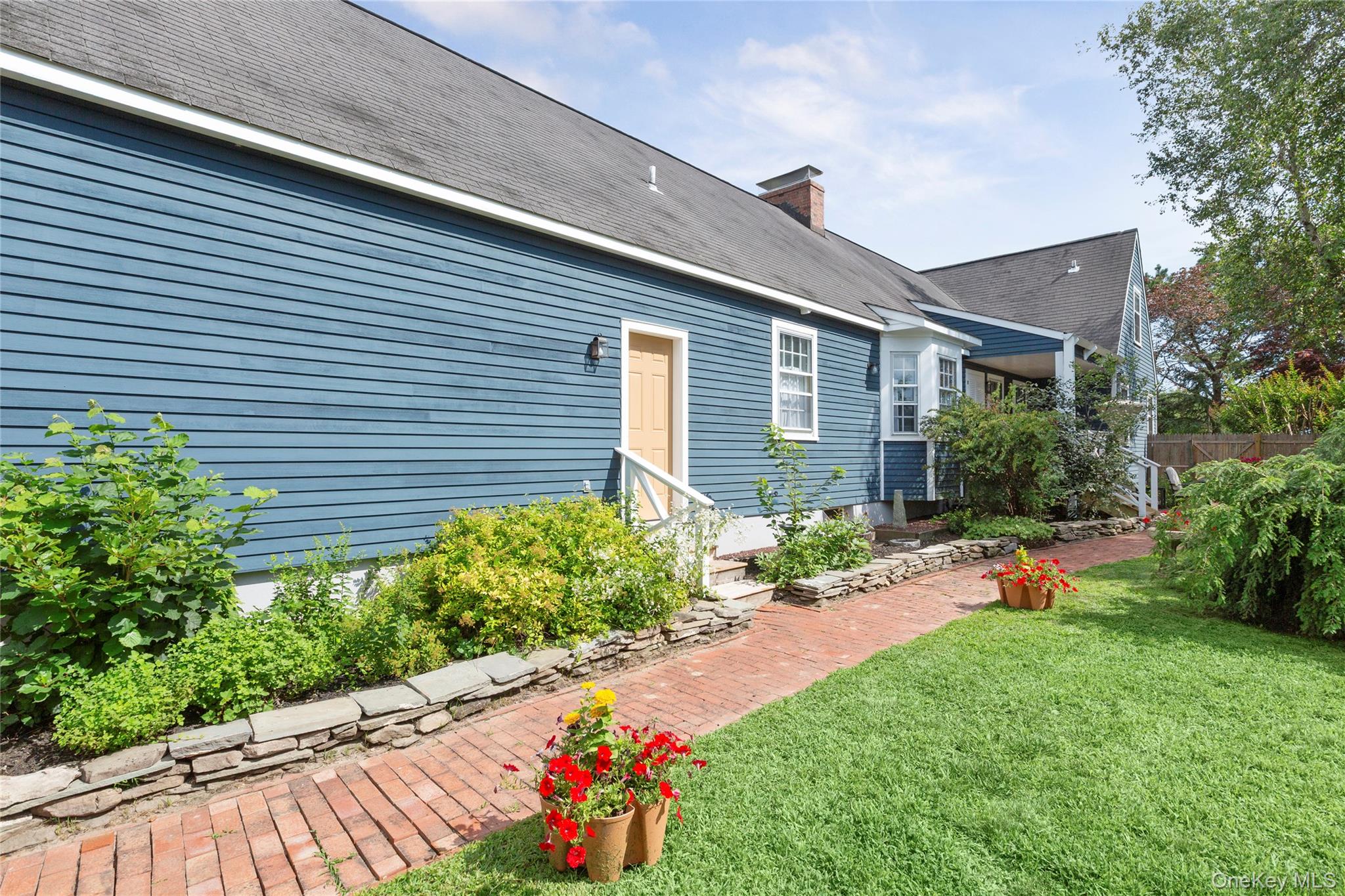 9 Aberdeen Lane – For Sale photo 14