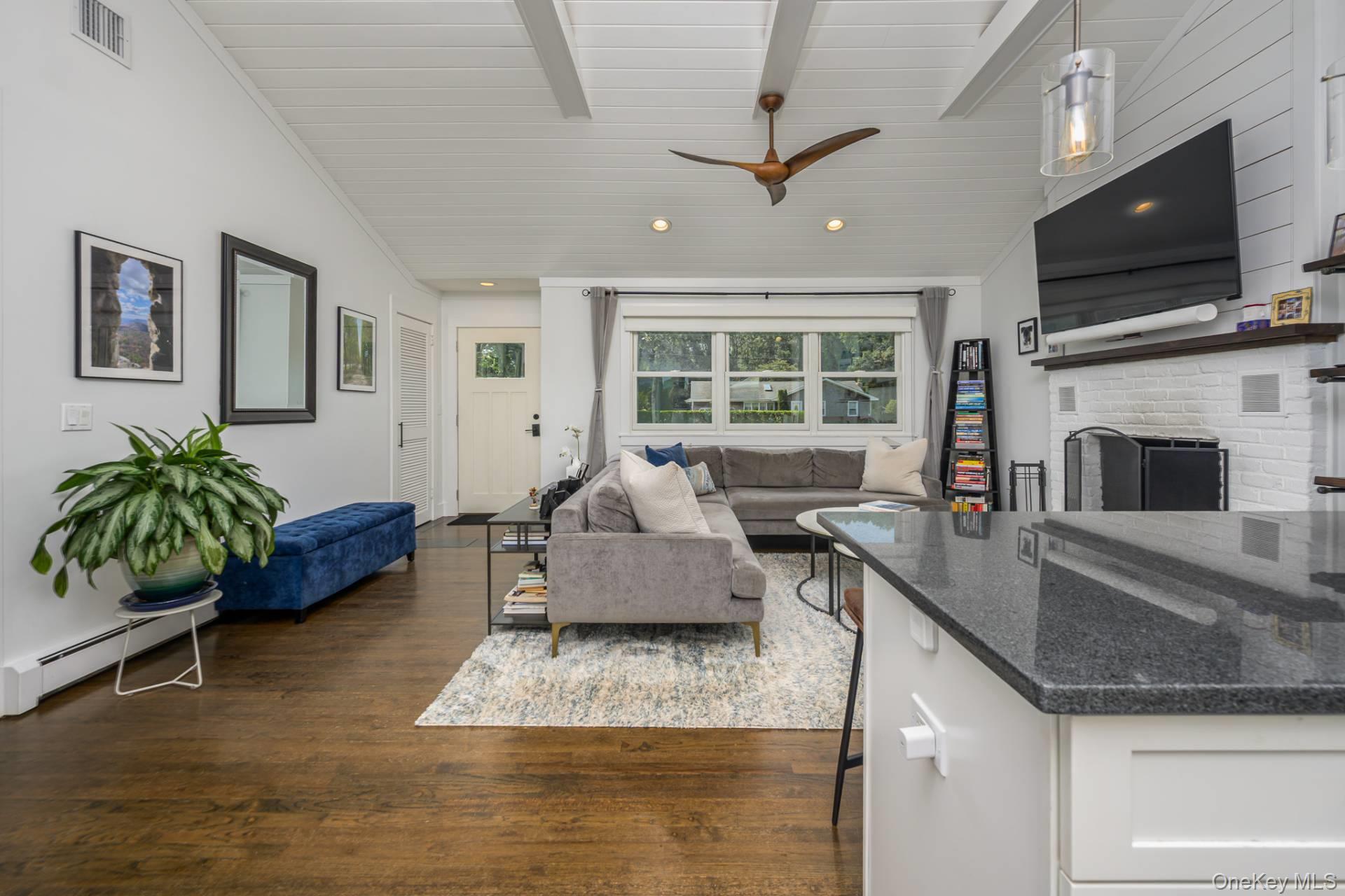 35 Maryland Boulevard – For Sale photo 14