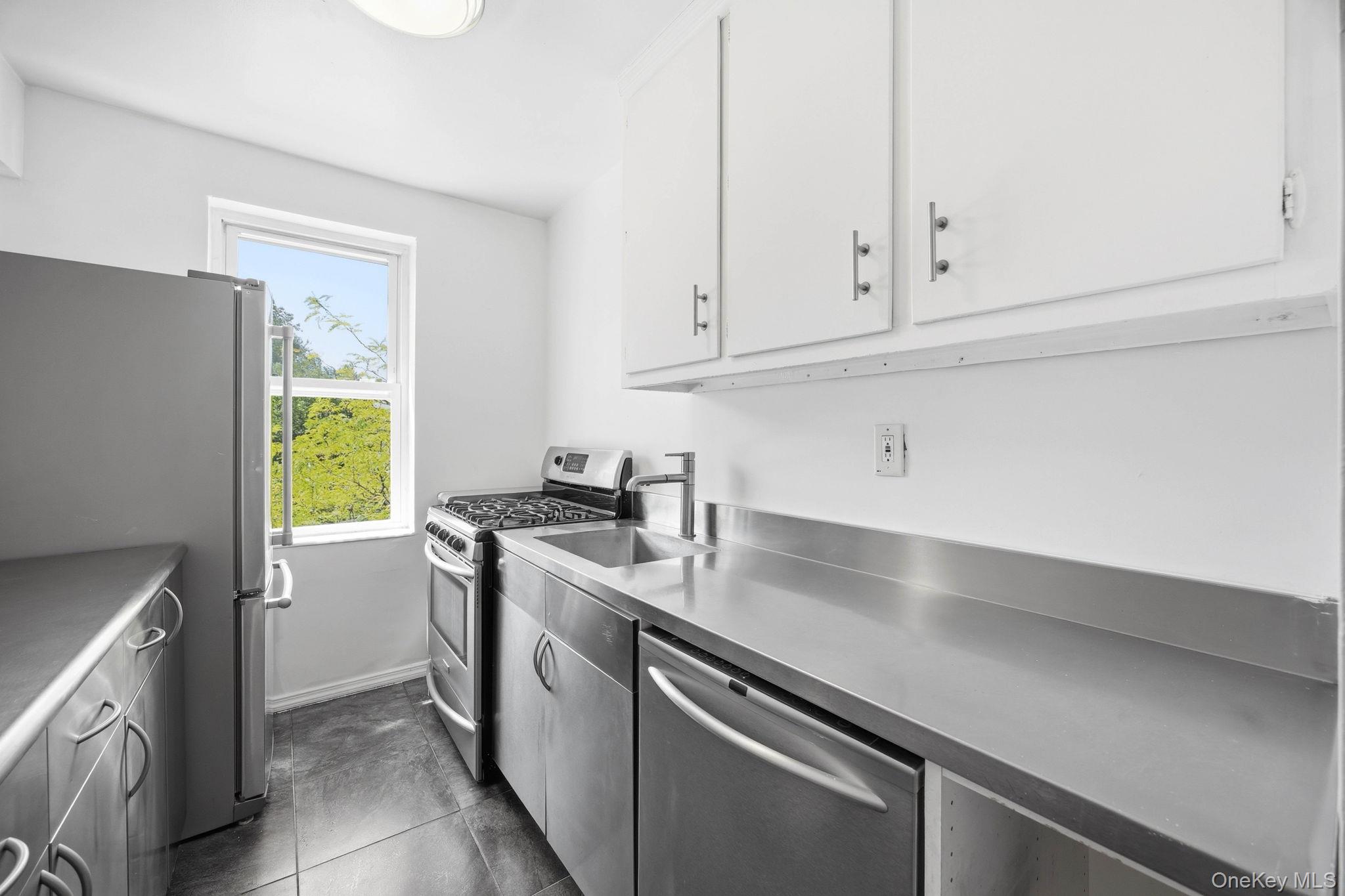 800 Grand Concourse, Unit 2DN photo 5
