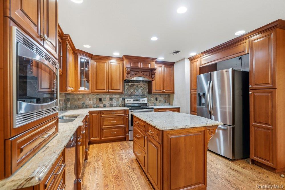 11 Maple Run Drive – For Sale photo 3
