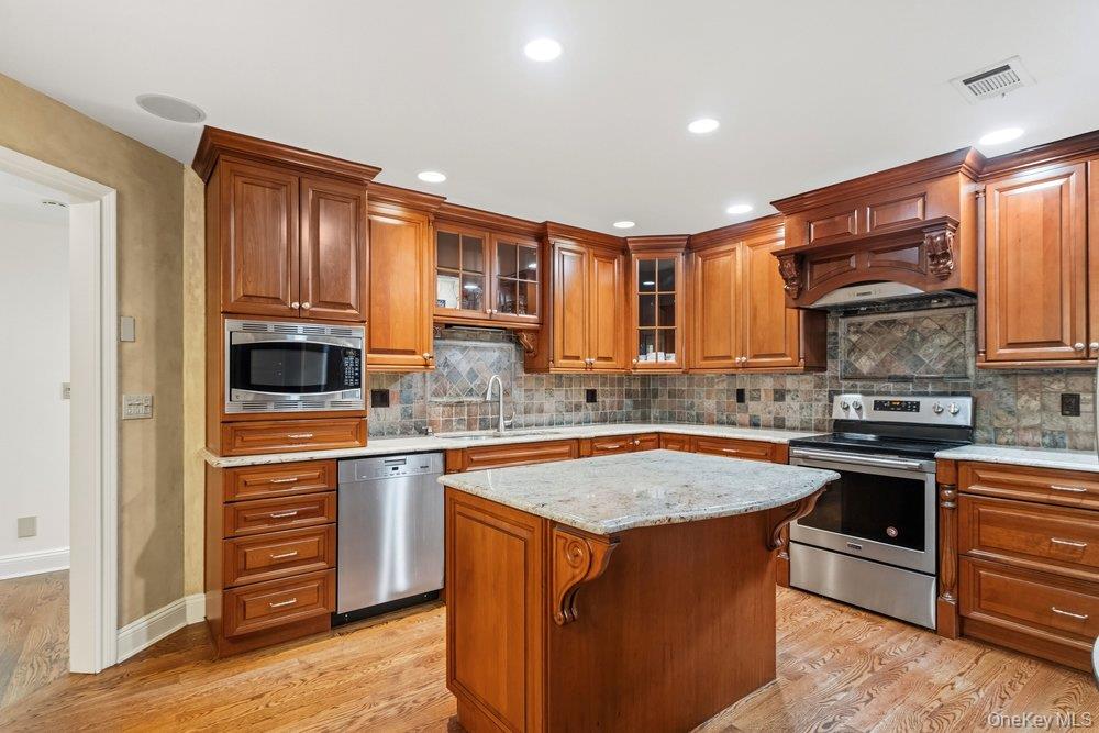 11 Maple Run Drive – For Sale photo 4
