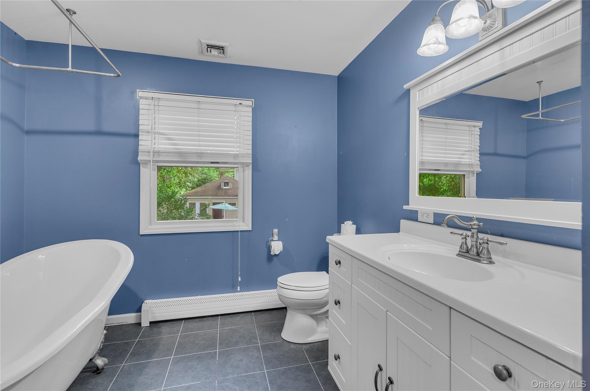 62 Douglaston Road – For Sale photo 13