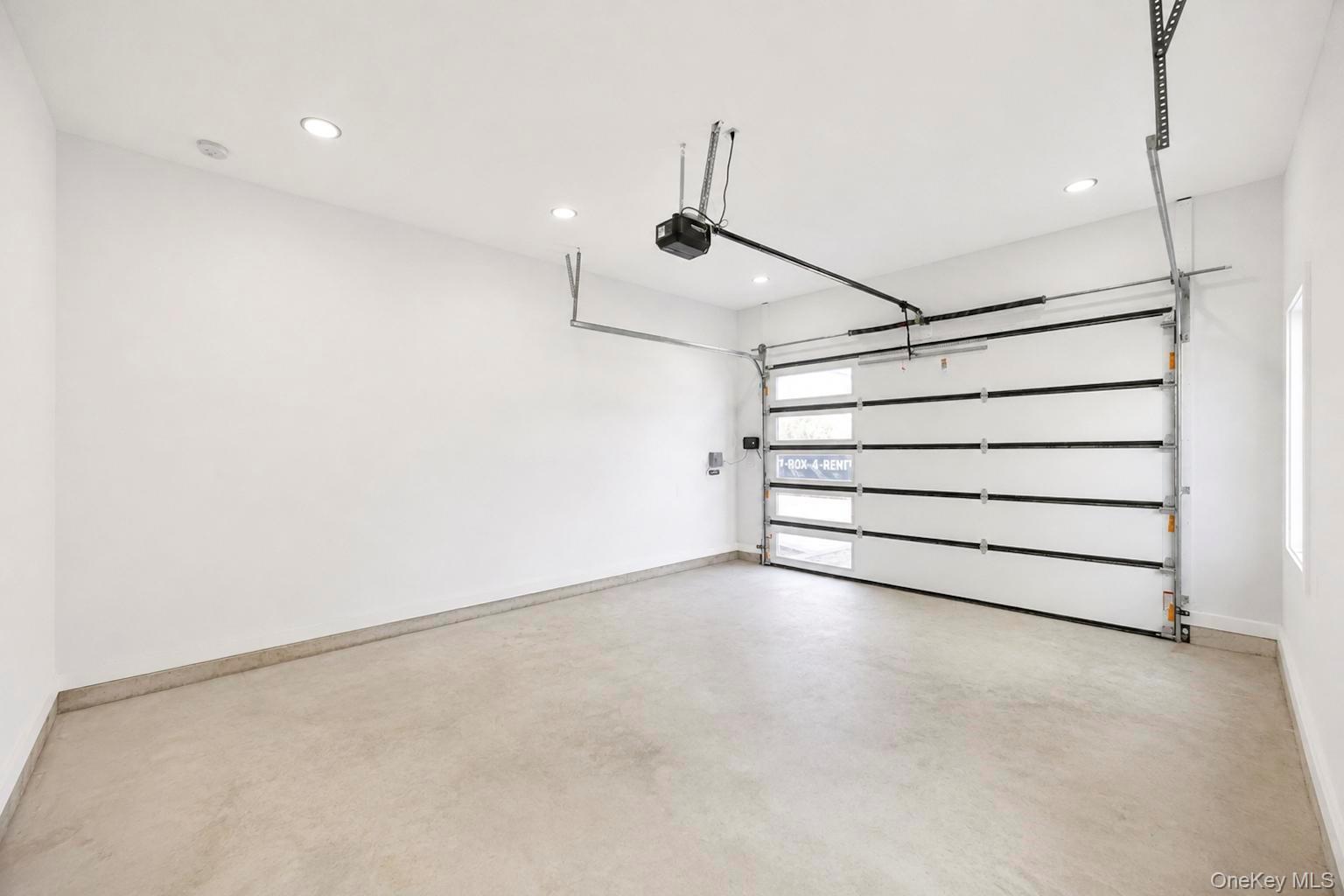 43 W Cabot Lane – For Sale photo 40