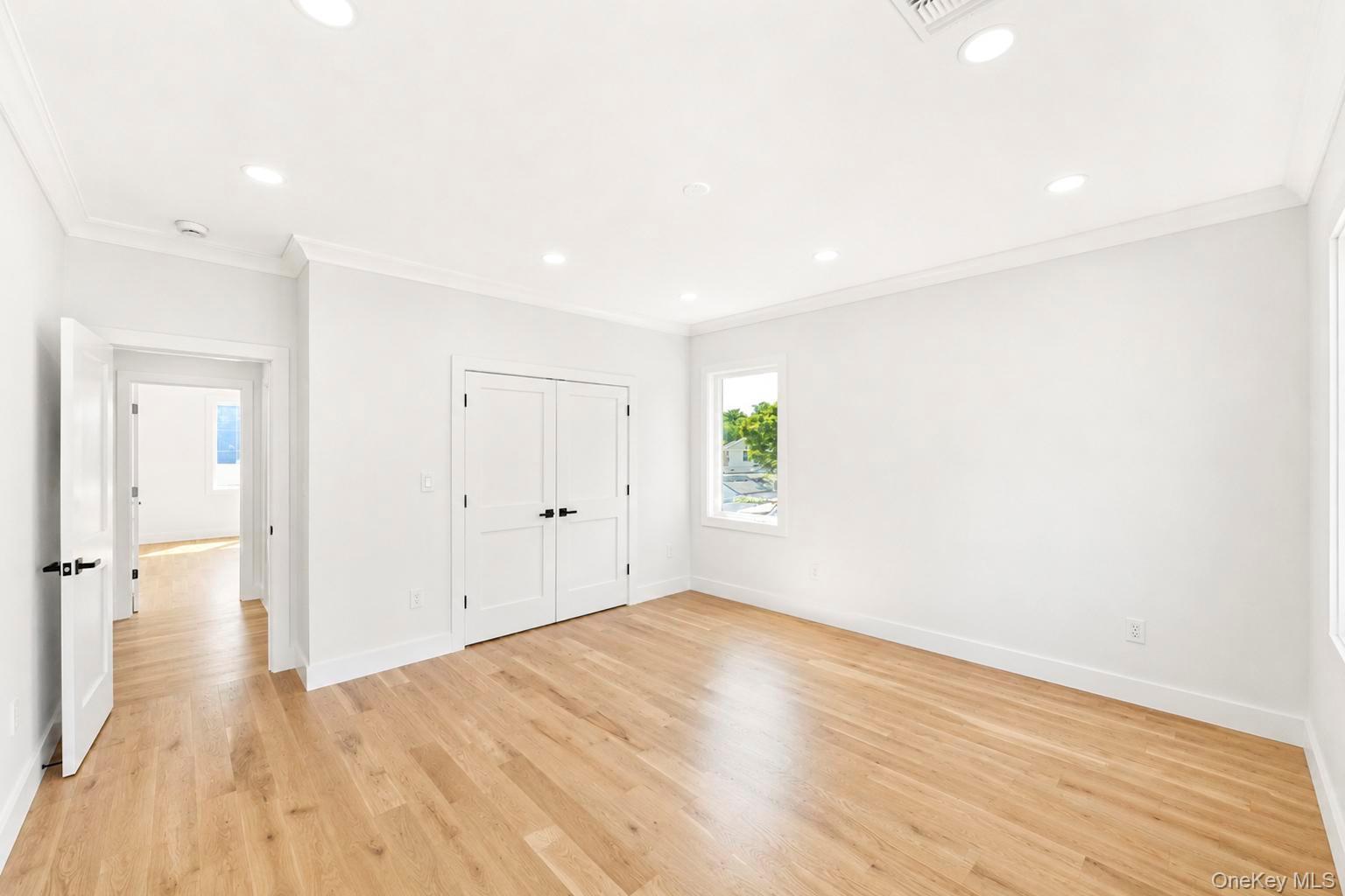 43 W Cabot Lane – For Sale photo 20