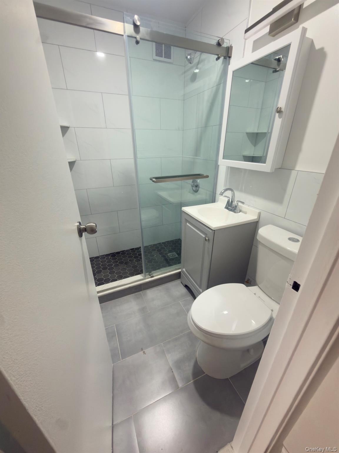 134-05 Dahlia Avenue, Unit 1Fl photo 5