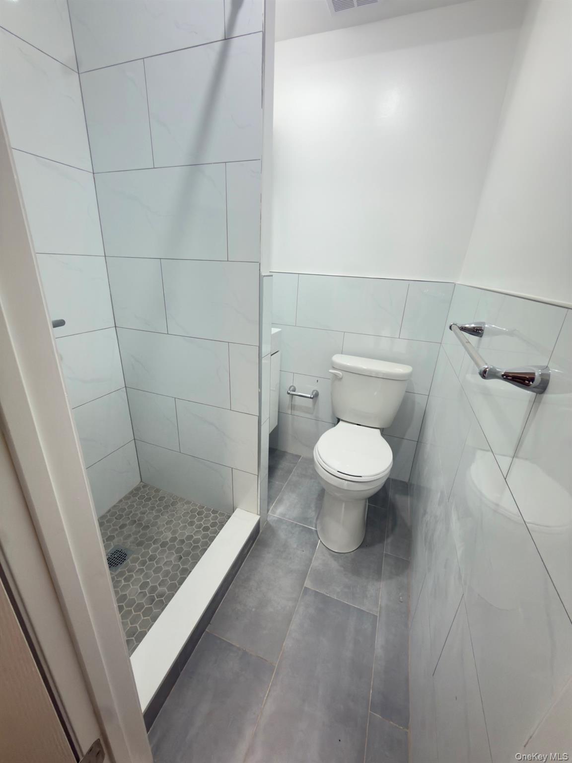134-05 Dahlia Avenue, Unit 1Fl photo 4
