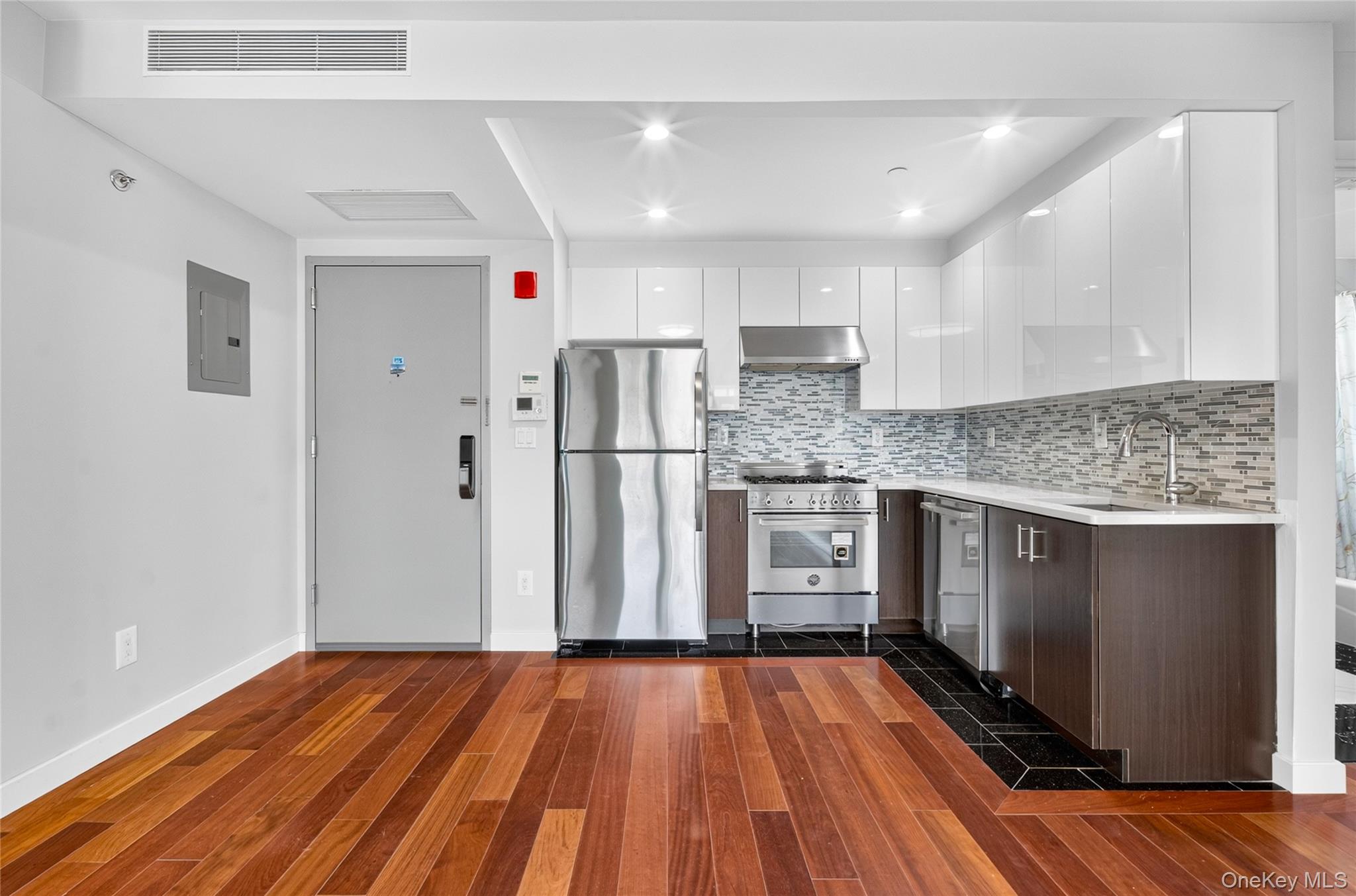 142-38 37th Avenue, Unit 9F photo 10