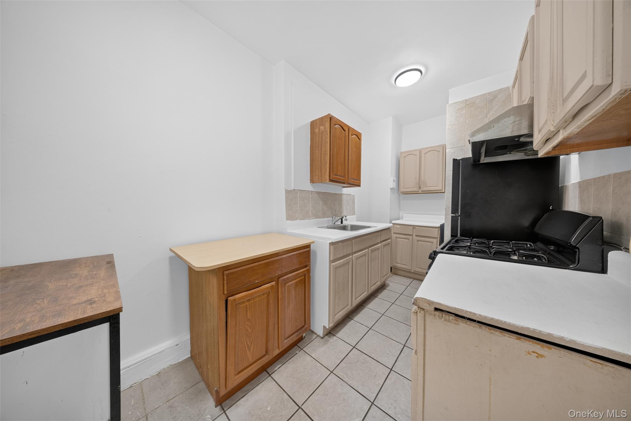 144-44 Sanford Avenue, Unit 1H photo 5