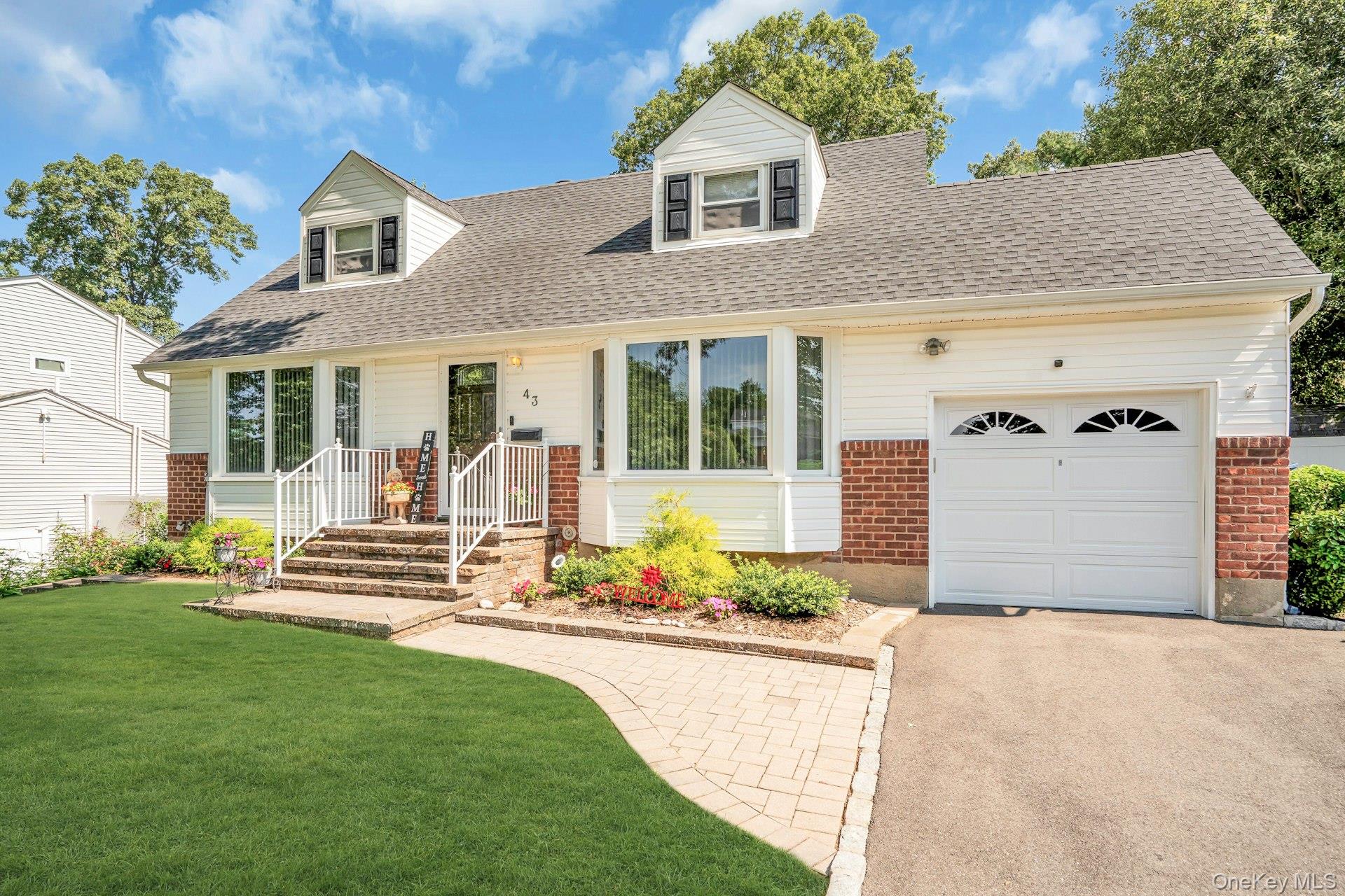 43 Genesee Drive – For Sale photo 3